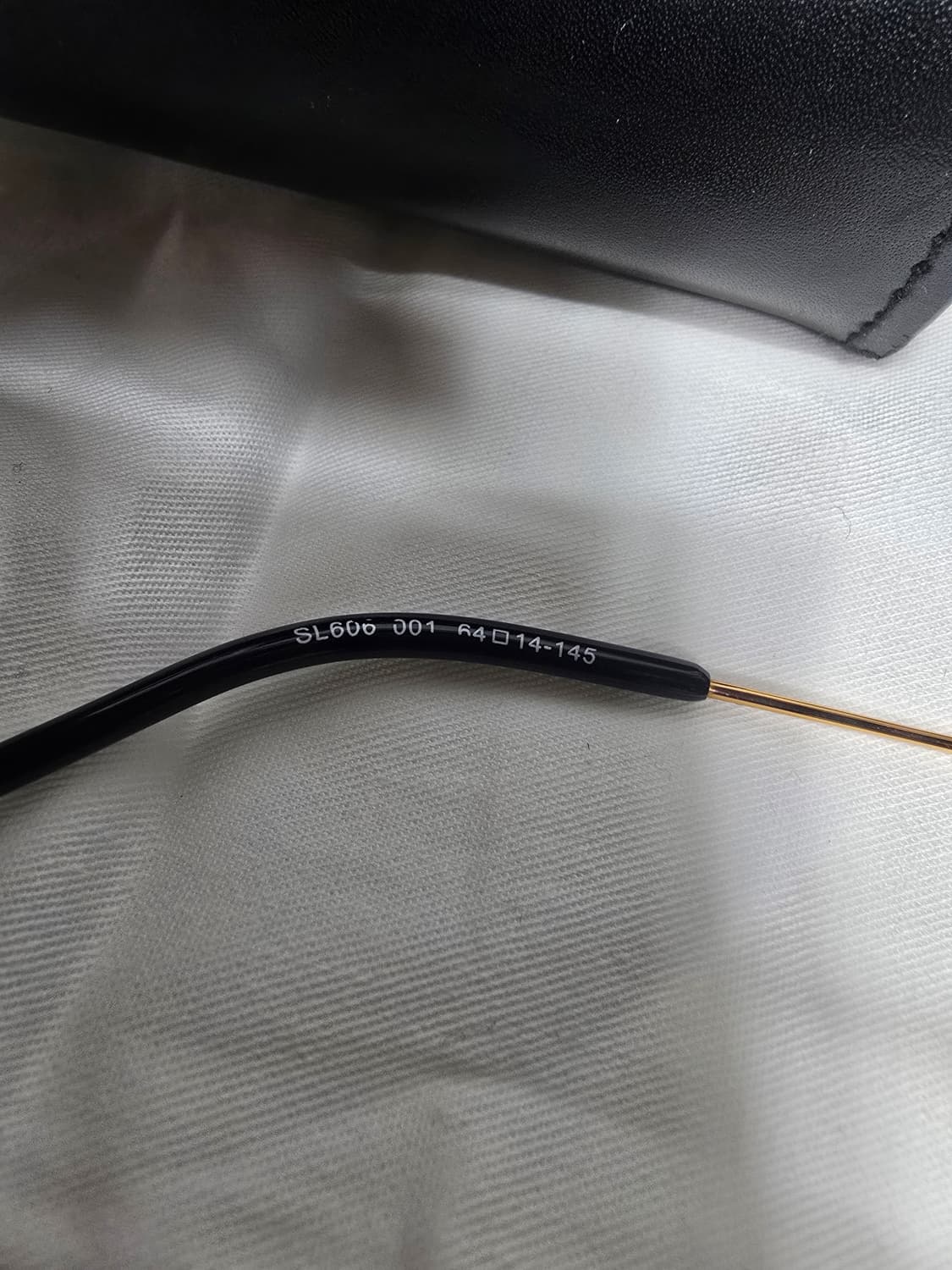 생로랑 프레임 선글라스 상품이미지5