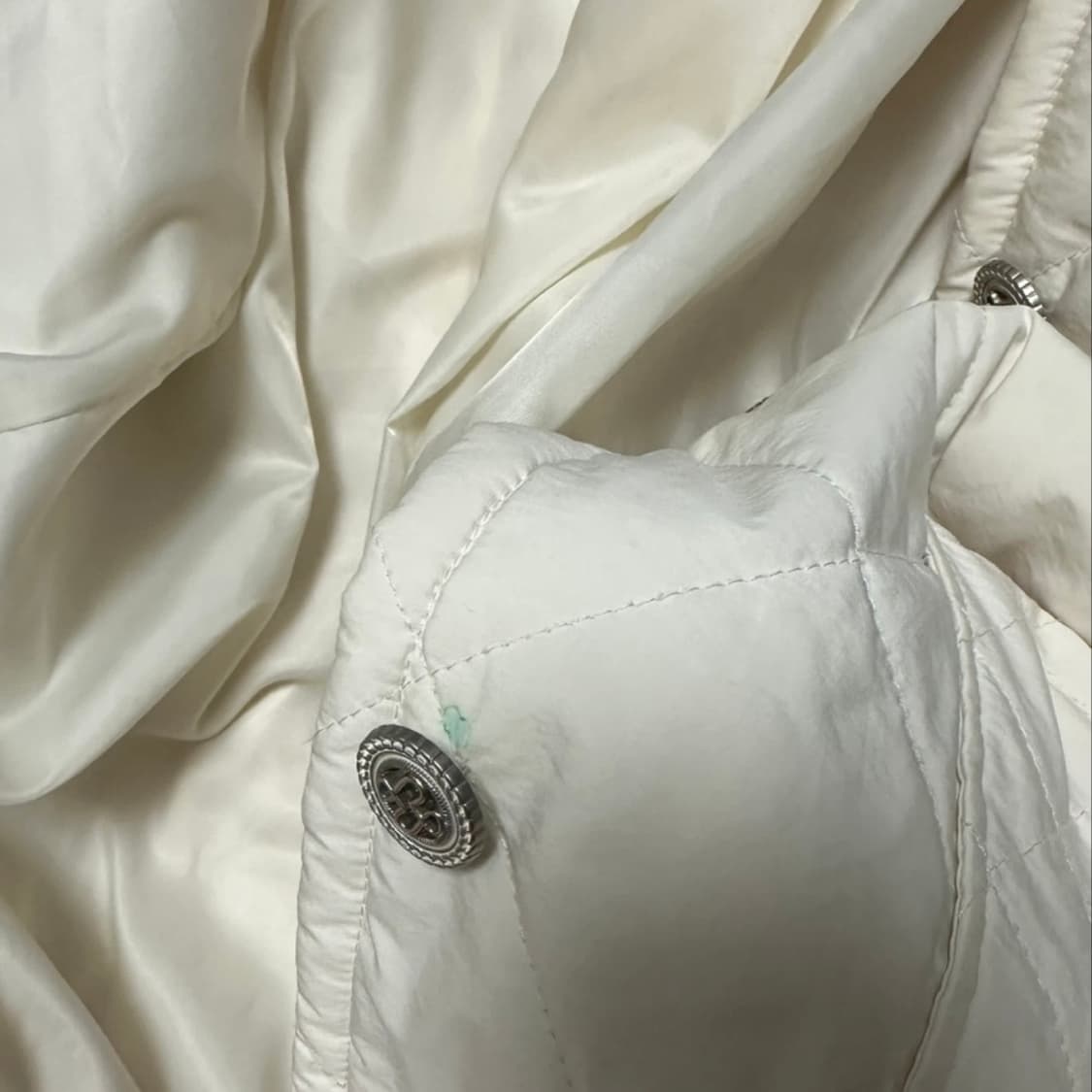 지컷 누빔 경량 패딩  상품이미지6