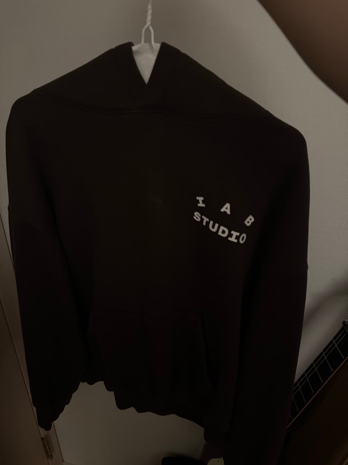 아이앱 스튜디오 후드티 브라운 상품이미지2