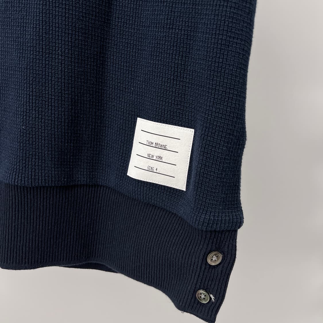 [23SS] 톰브라운 삼선 코튼 베스트 조끼 (MJV006A) 상품이미지5