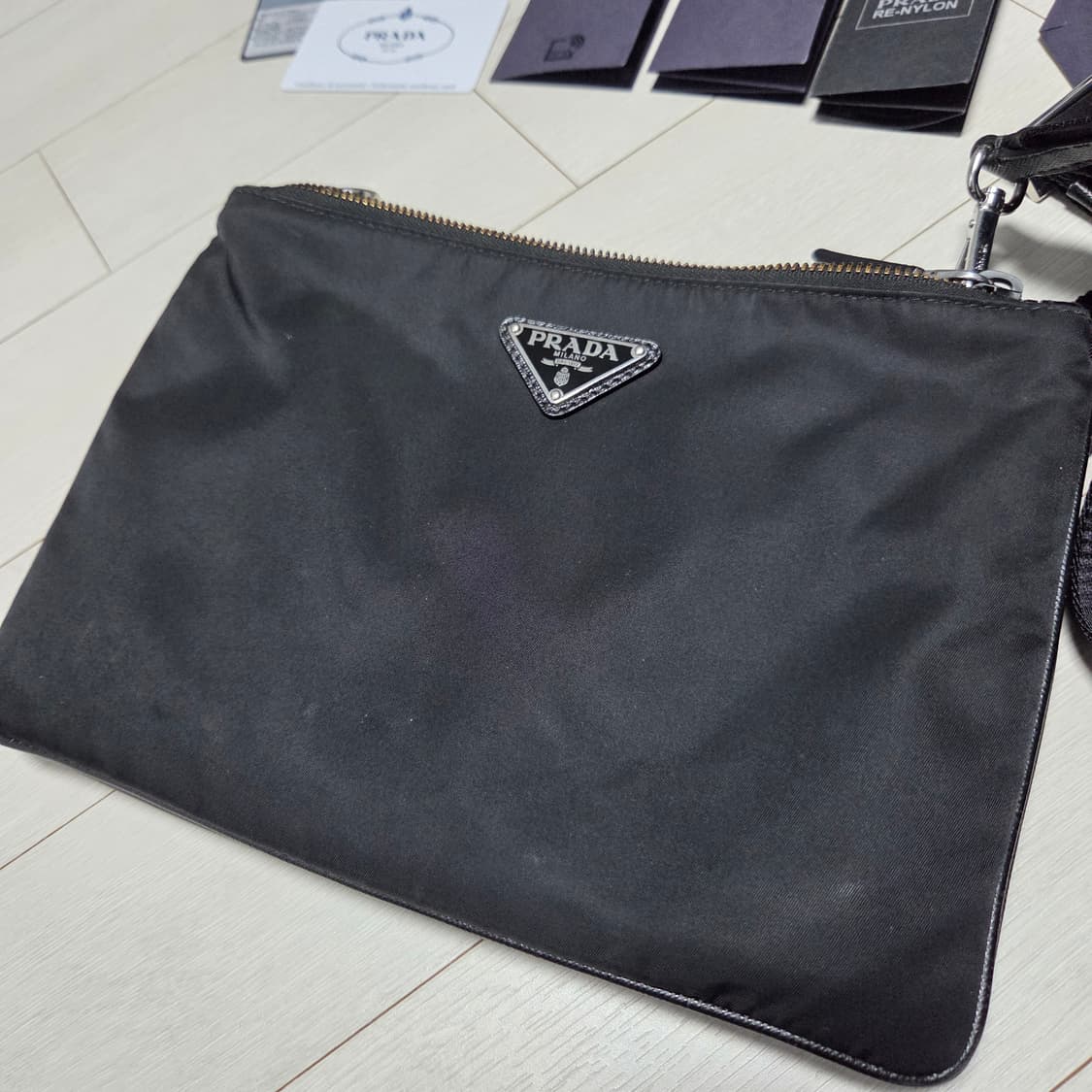 프라다 리나일론 포켓 크로스백 (롯데백화점 에비뉴엘 정품) 상품이미지2