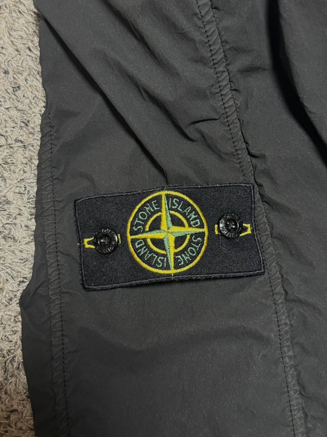 19ss 스톤아일랜드 라미 벨루어 자켓 상품이미지6