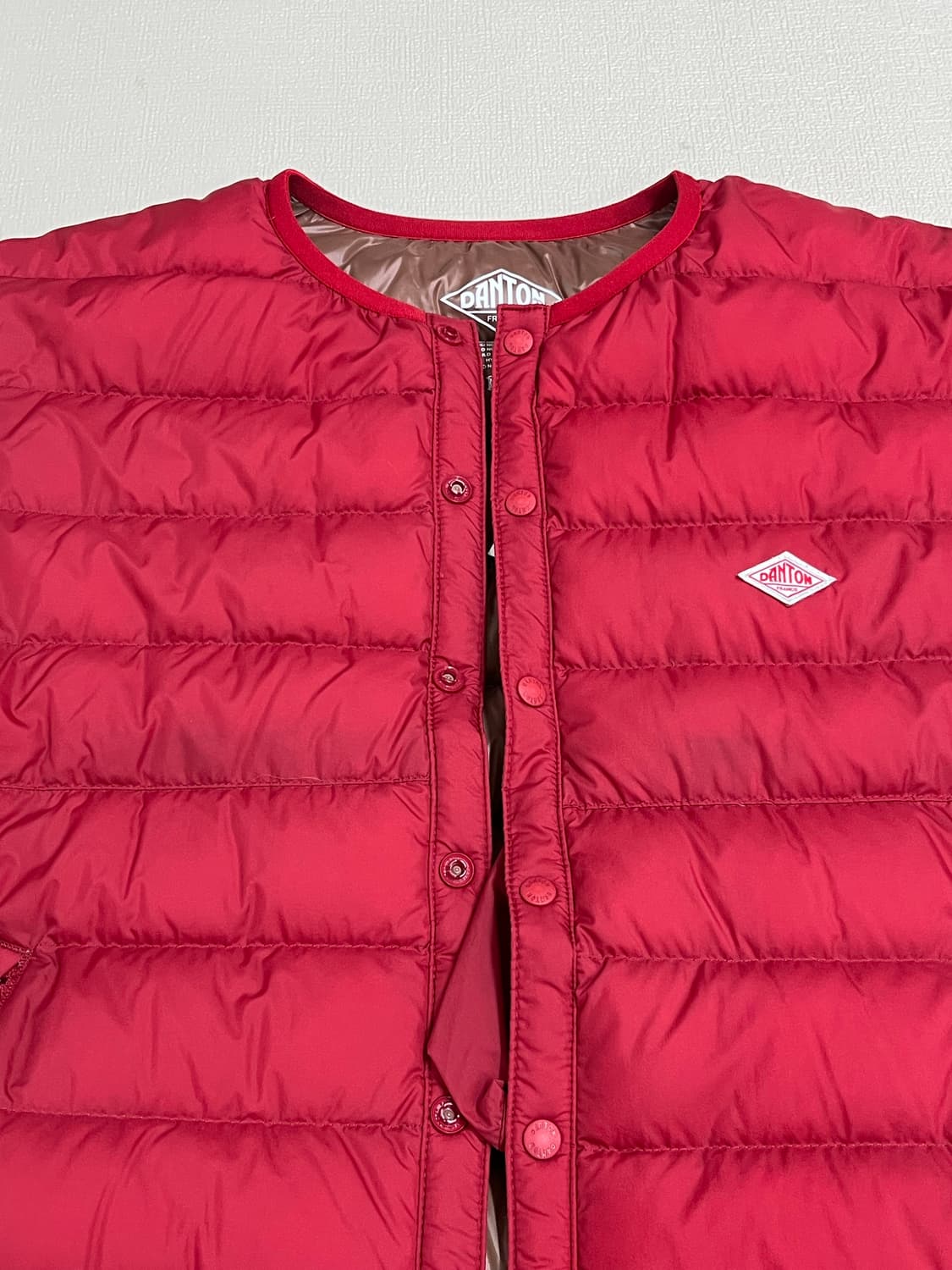 단톤 경량패딩 레드 M 상품이미지8