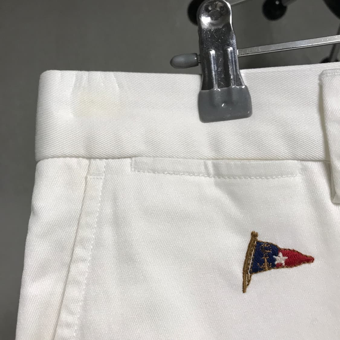 폴로 랄프로렌 멀티 자수 화이트 치노 팬츠 6(W) 상품이미지7