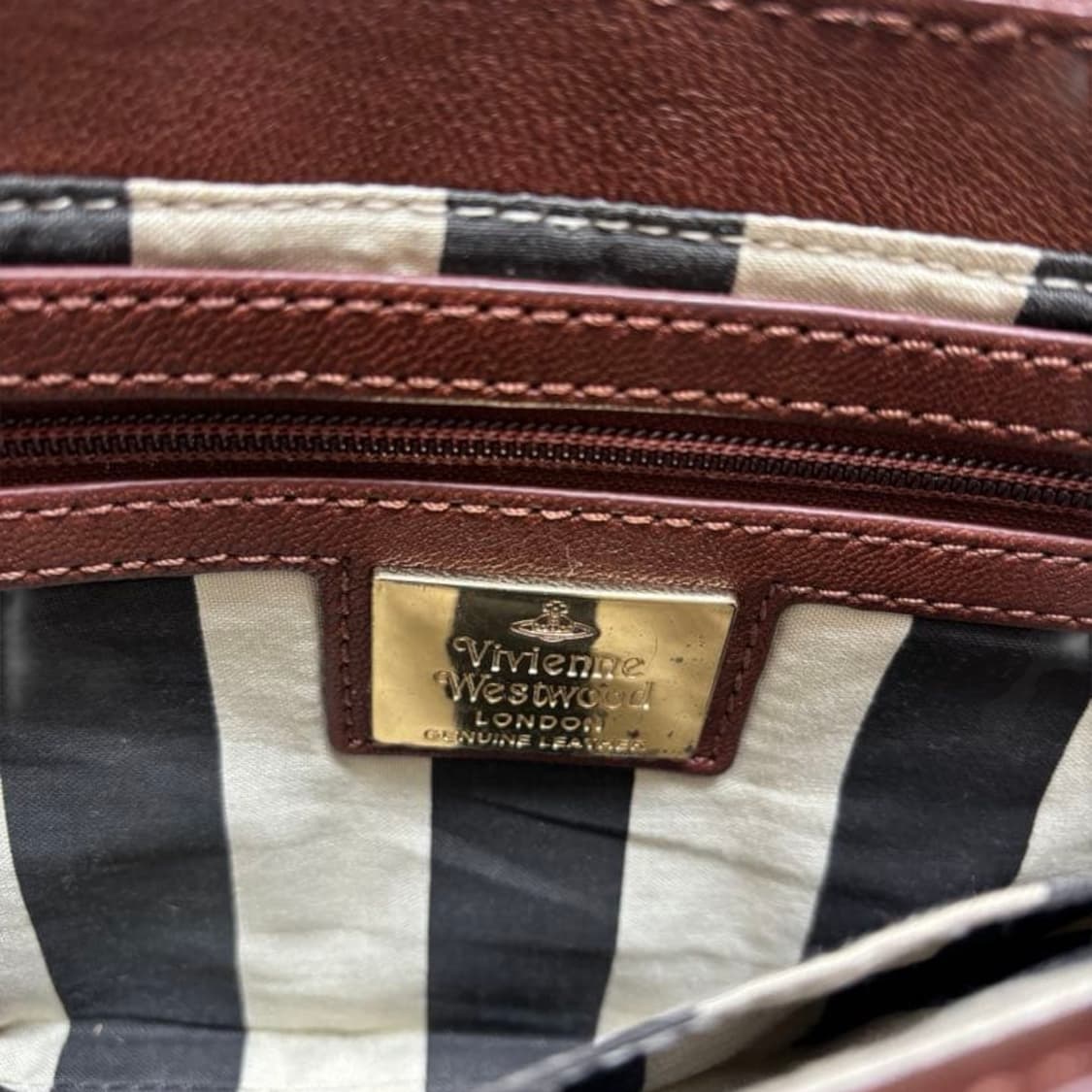 비비안 웨스트우드 오브 형압 레더 숄더백 상품이미지9