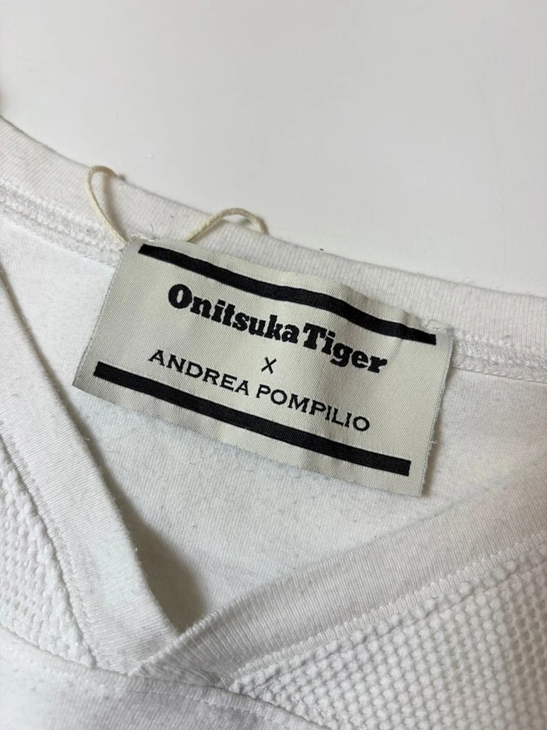 오니츠카타이거 프론트 그래픽 코튼 반팔 티셔츠 PN9555 상품이미지5