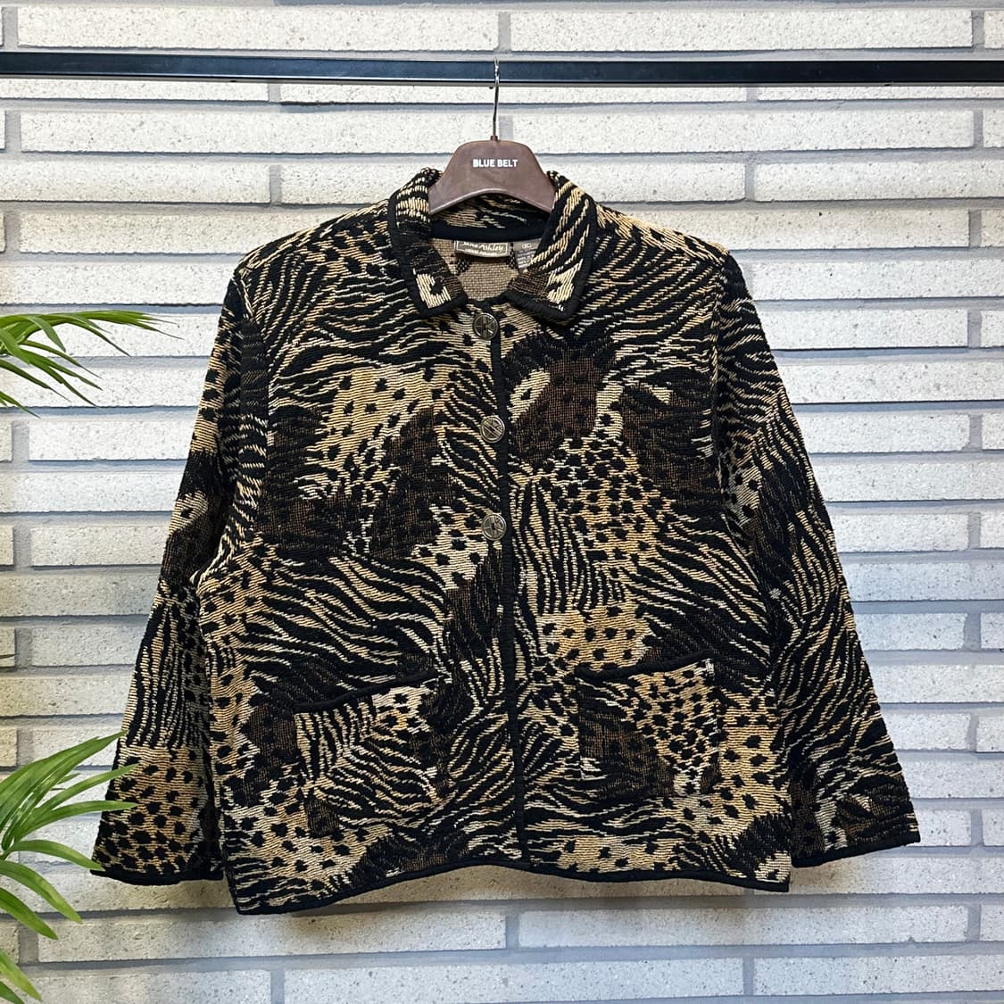 JPN VINTAGE 레오파드 믹스 숏 버튼자켓 자카드 패턴 디테일 상품이미지2