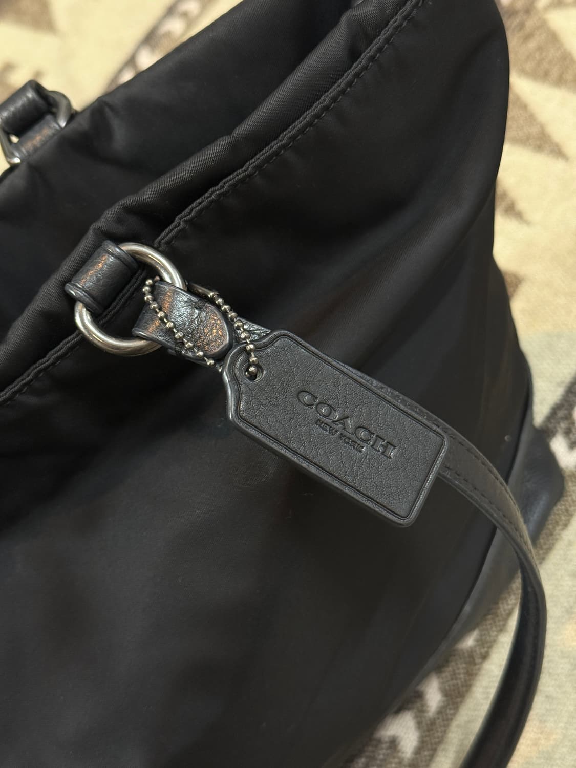 코치 나일론 턴락 숄더백 상품이미지6