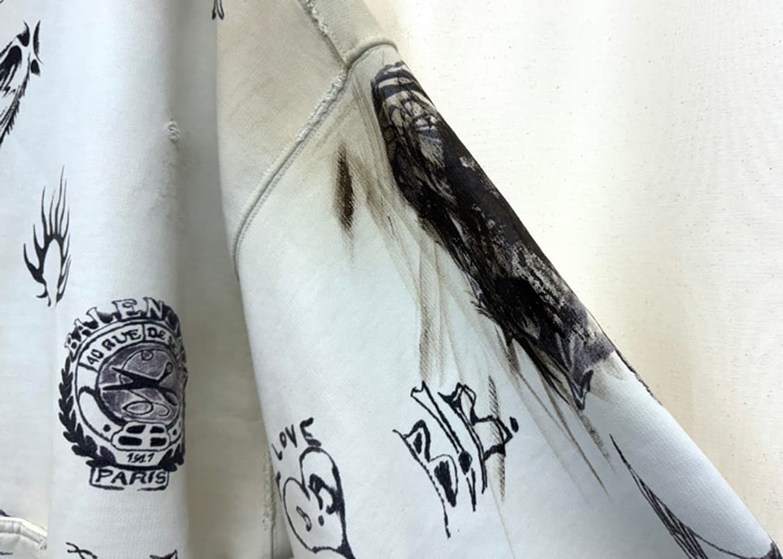 발렌시아가 24SS 타투 후드집업 상품이미지4