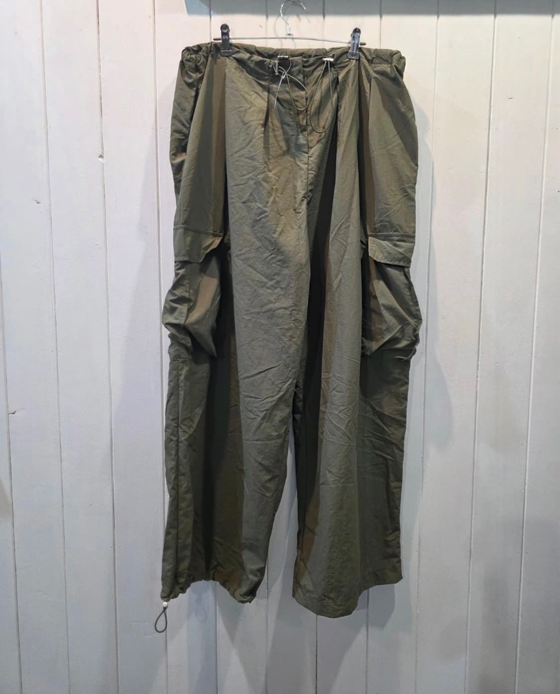 나일론 와이드 카고 바지 (조임쇠밴딩) 상품이미지1