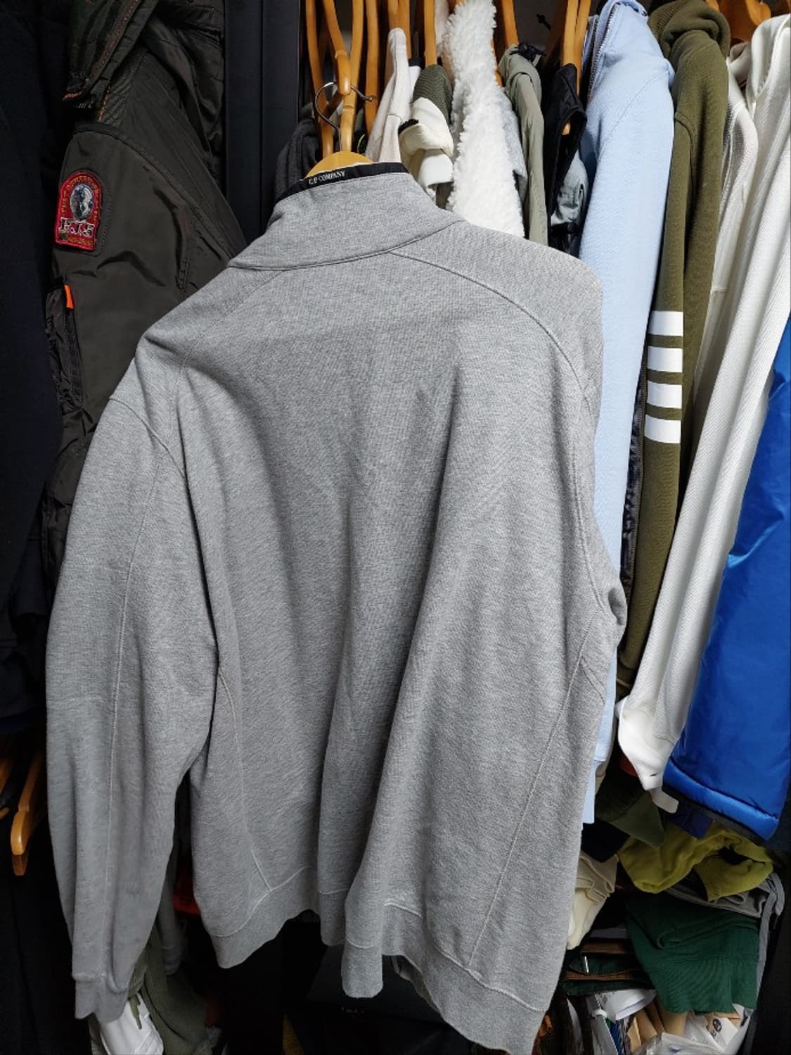 CP컴퍼니 넥로고 그레이 오픈 집업 자켓 xxl 상품이미지3