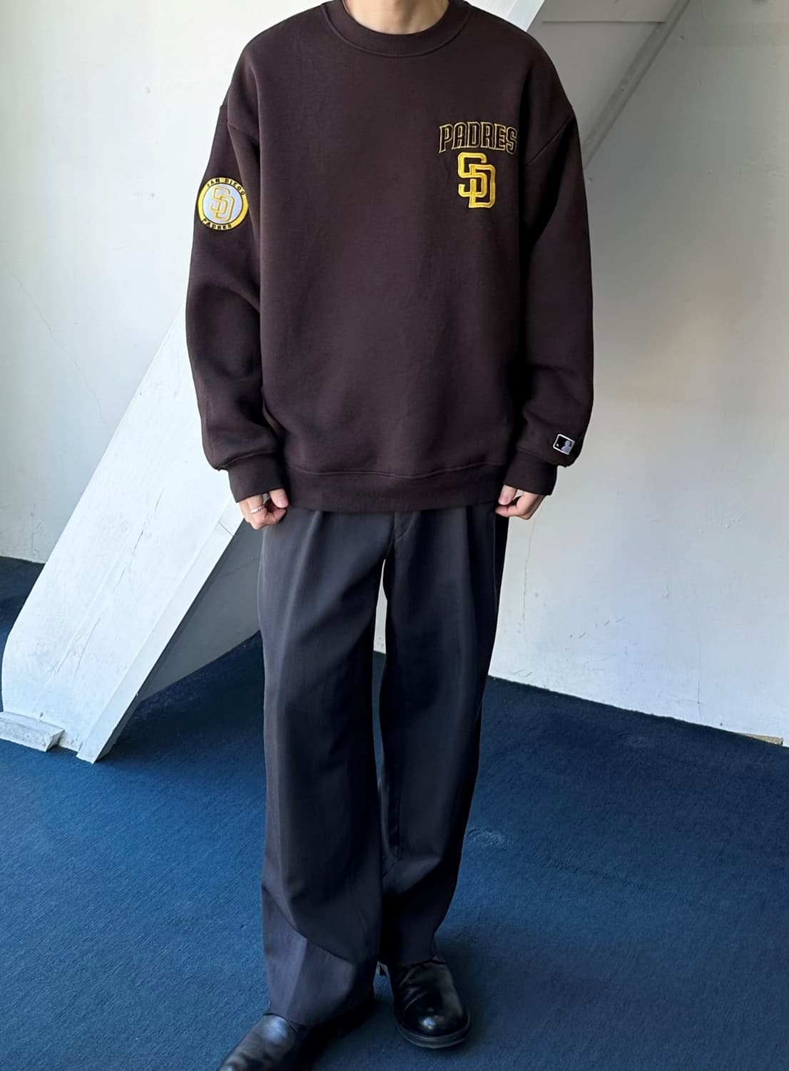 Design patch warm lining sweat P/O 상품이미지8