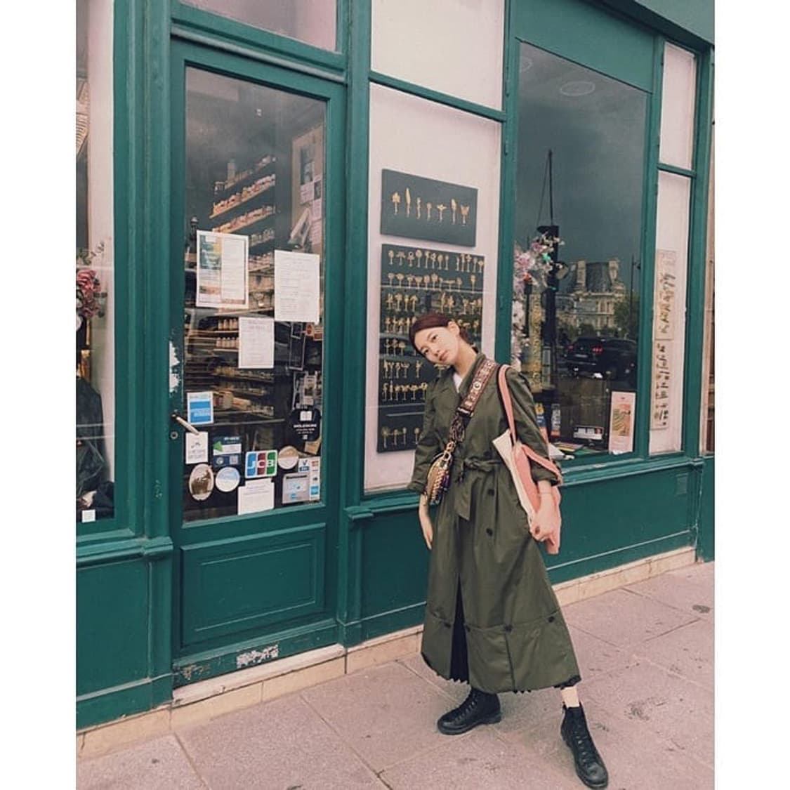 [수지님 착용] JW앤더슨 헴라인 트렌치 코트 상품이미지2