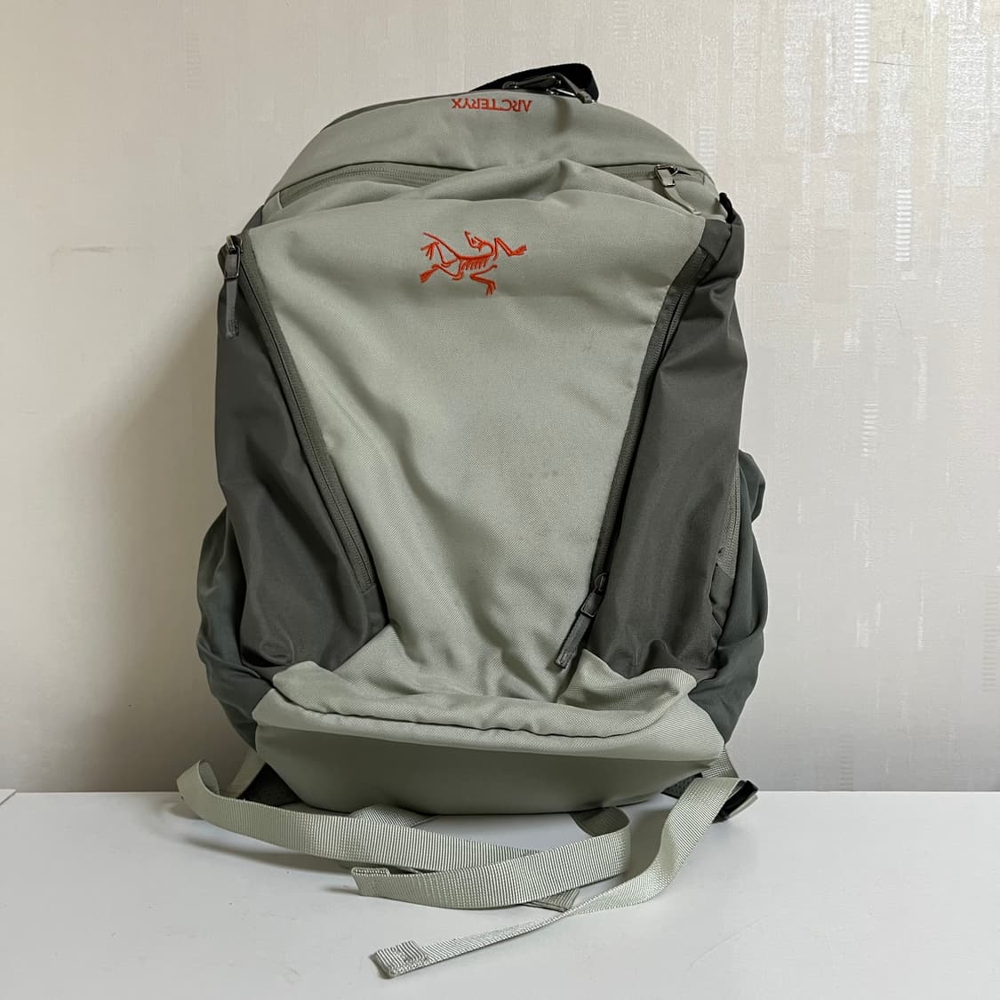 아크테릭스 맨티스 26 백팩 그레이 상품이미지1