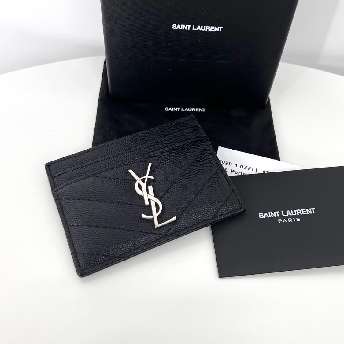 생로랑 모노그램 마틀라세 은장 카드지갑 블랙 (423291) 상품이미지4
