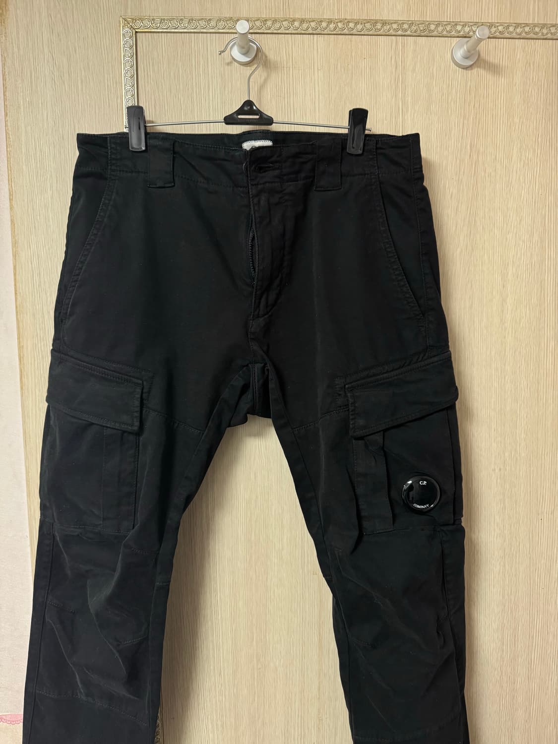 CP 컴퍼니 카고팬츠 상품이미지1