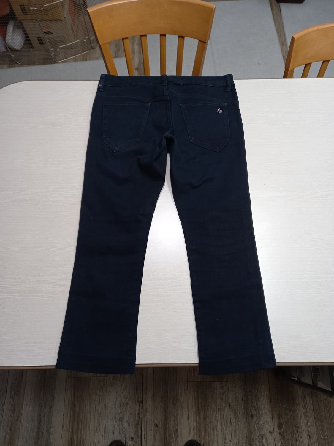 33 VOLCOM 골반 스판 슬림일자진 블랙 33-424 상품이미지2