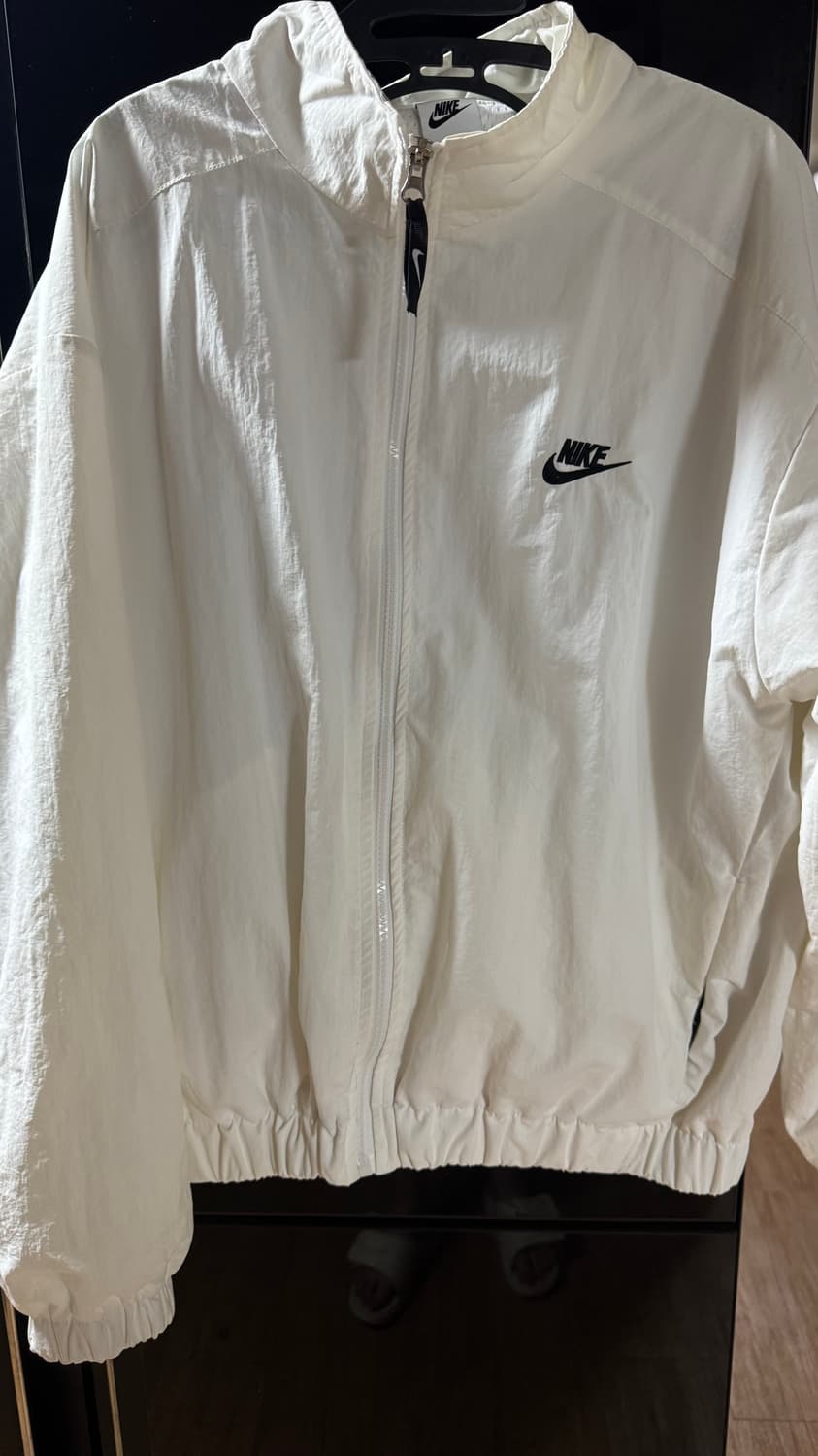나이키 화이트 바람막이 자켓 상품이미지1