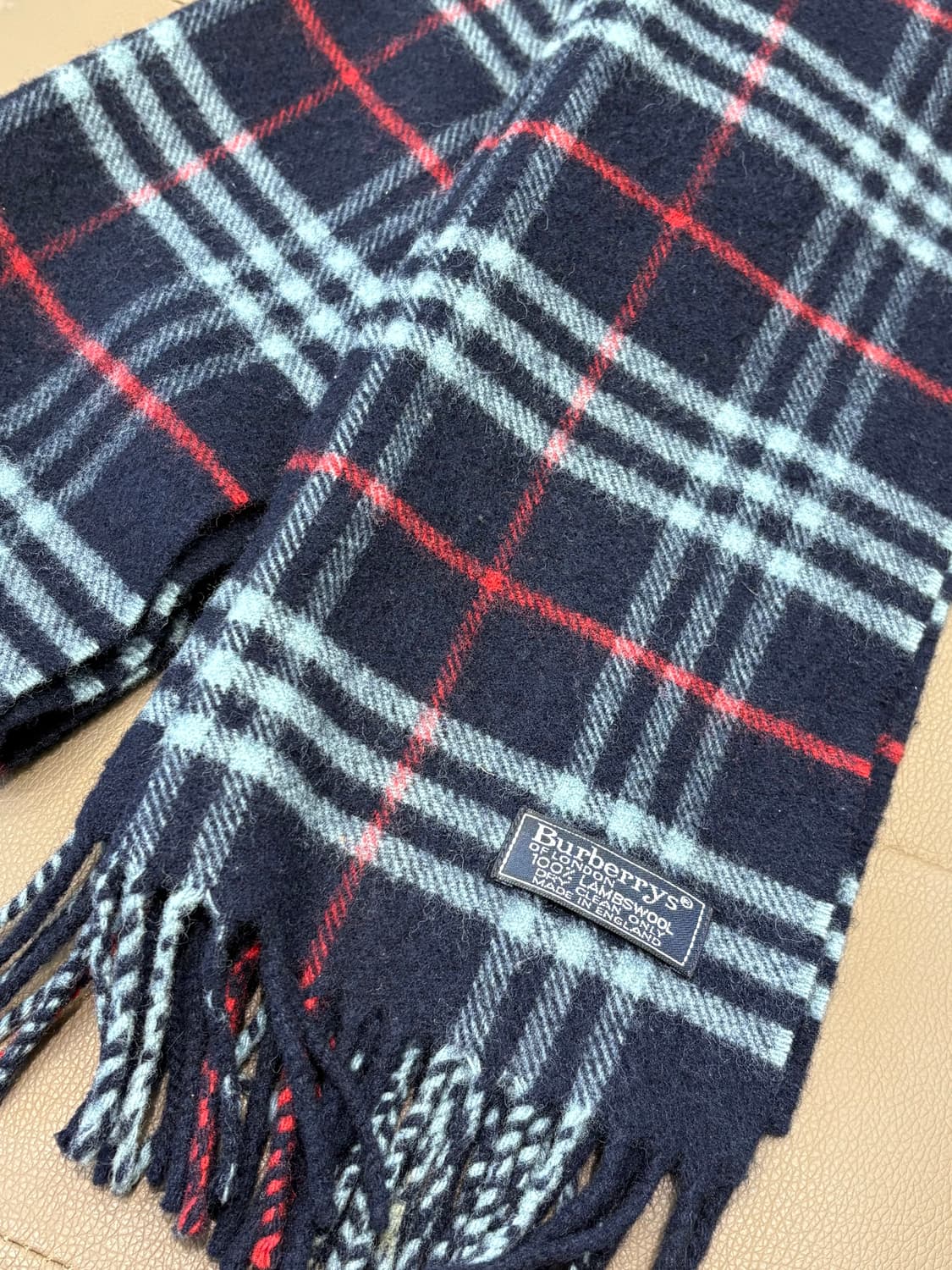 버버리 체크 머플러 상품이미지4