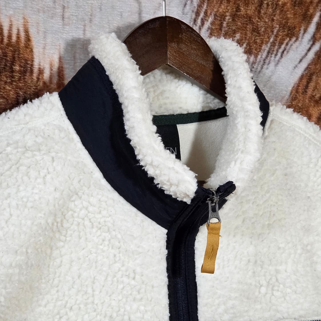 화이트 네이비 배색 뽀글이 베스트 상품이미지2