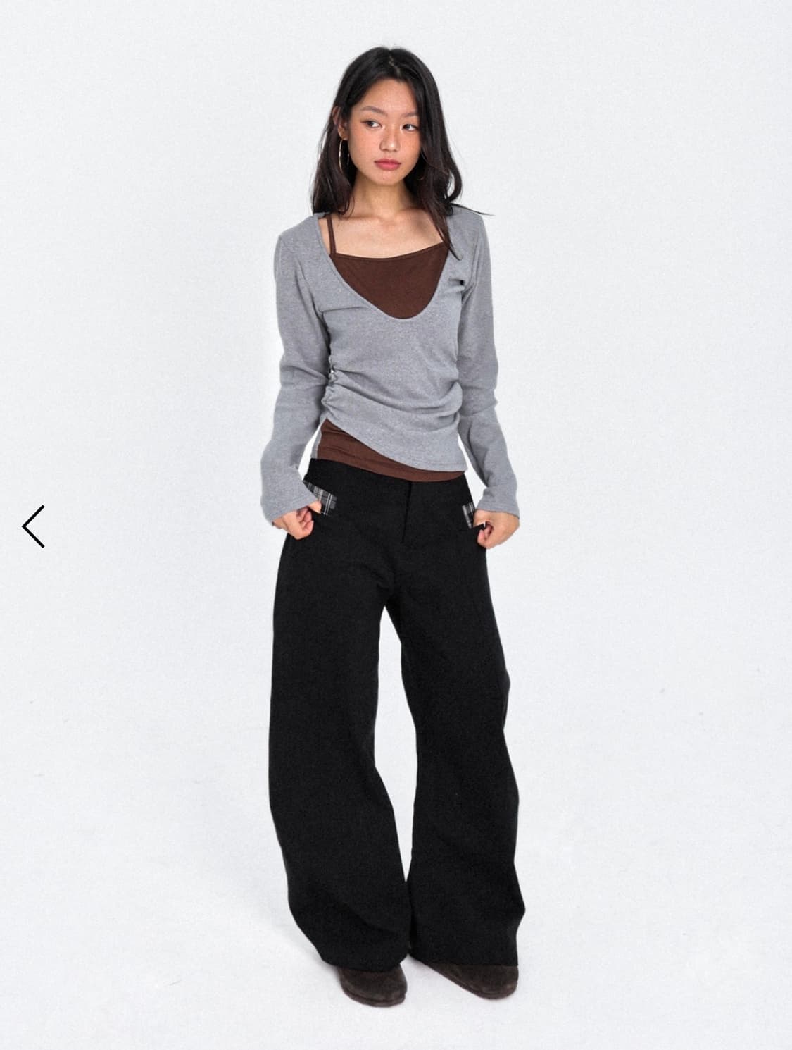 오운서 벨루어 체크 포켓 커브 라인 팬츠 블랙 상품이미지1