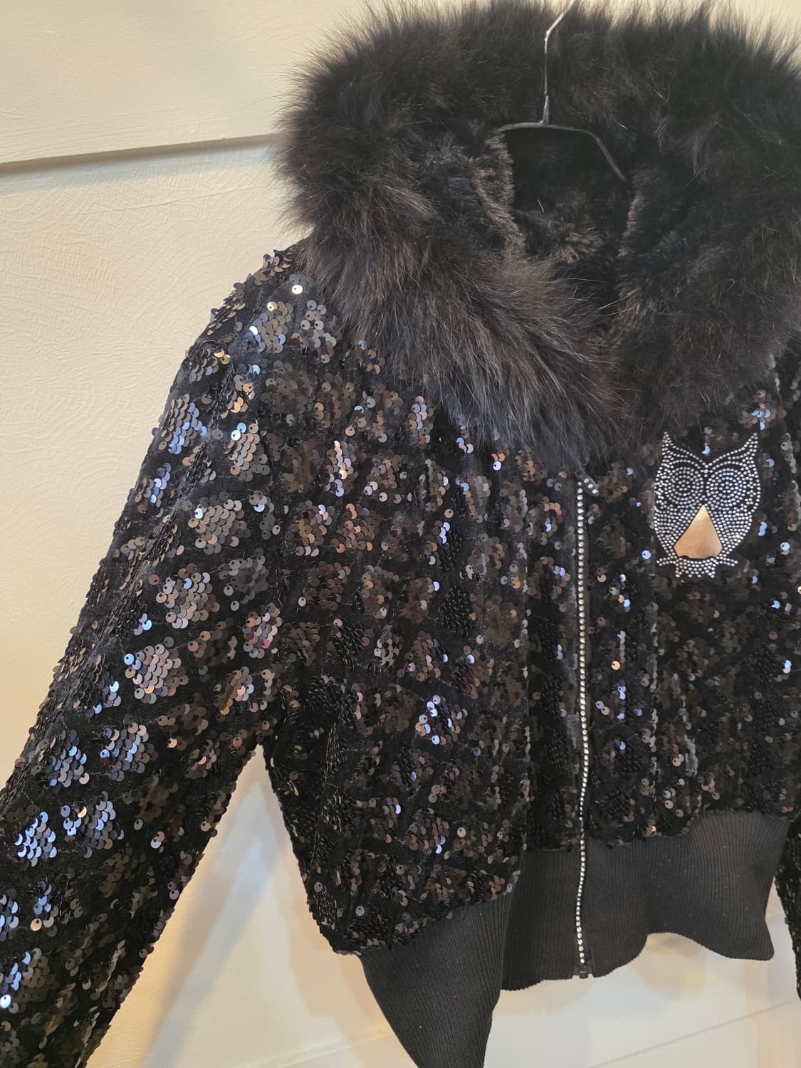 블랙 스팽글 퍼 트리밍 크롭자켓 상품이미지4