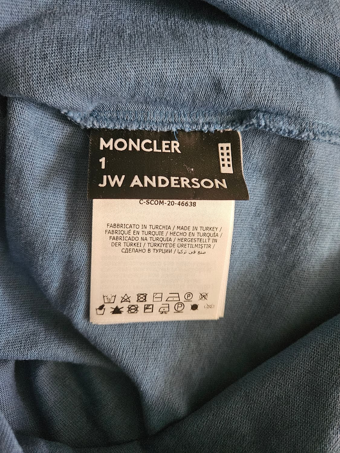 [L]몽클레어 JW앤더슨 반팔 블루 상품이미지4