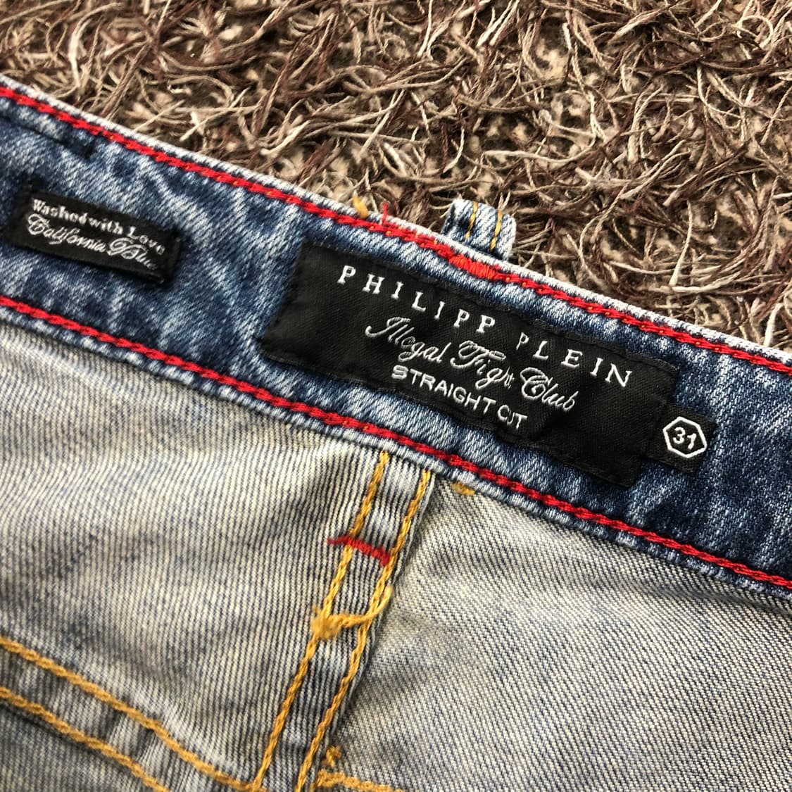 필립플레인 패치 워싱 스컬 데님 팬트 상품이미지5