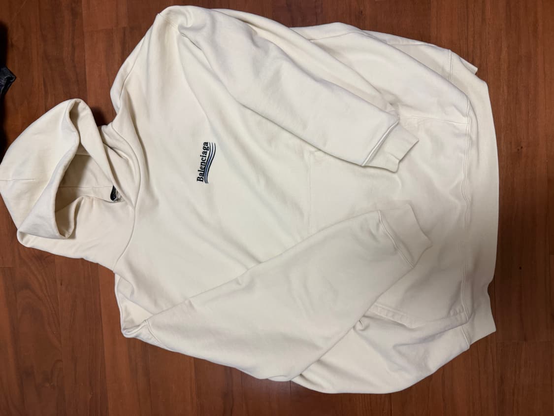 발렌시아가 자수 웨이브로고 후드티 상품이미지1