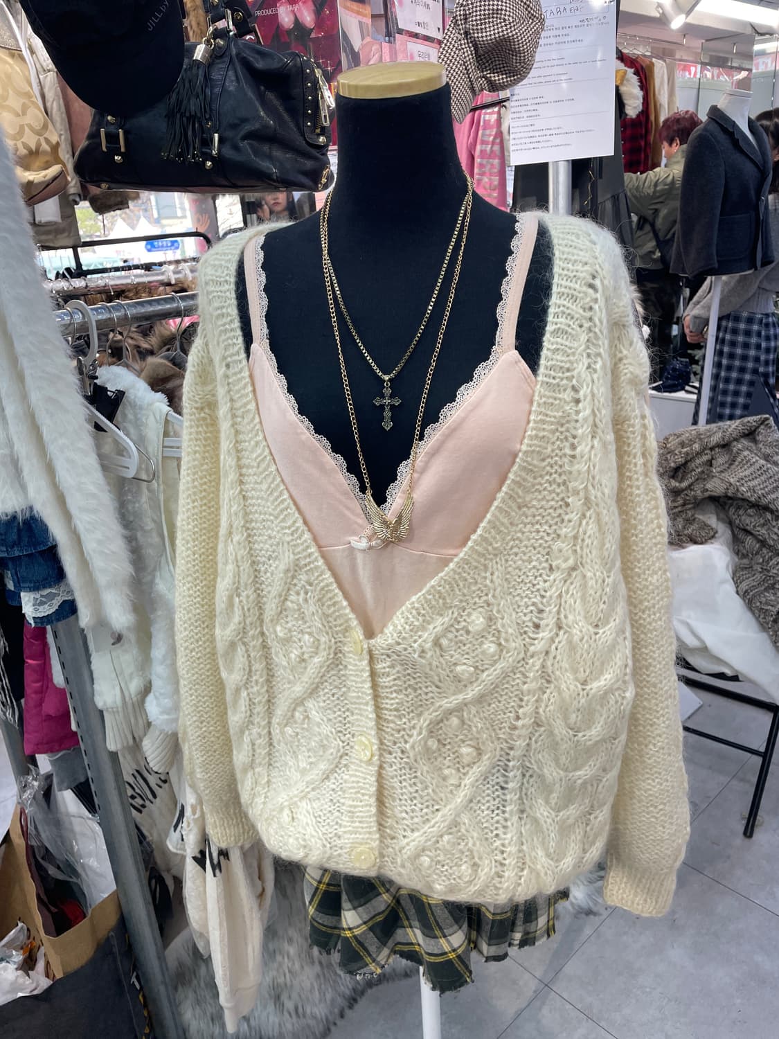 빈티지 아이보리 폼폼 울 가디건 상품이미지1