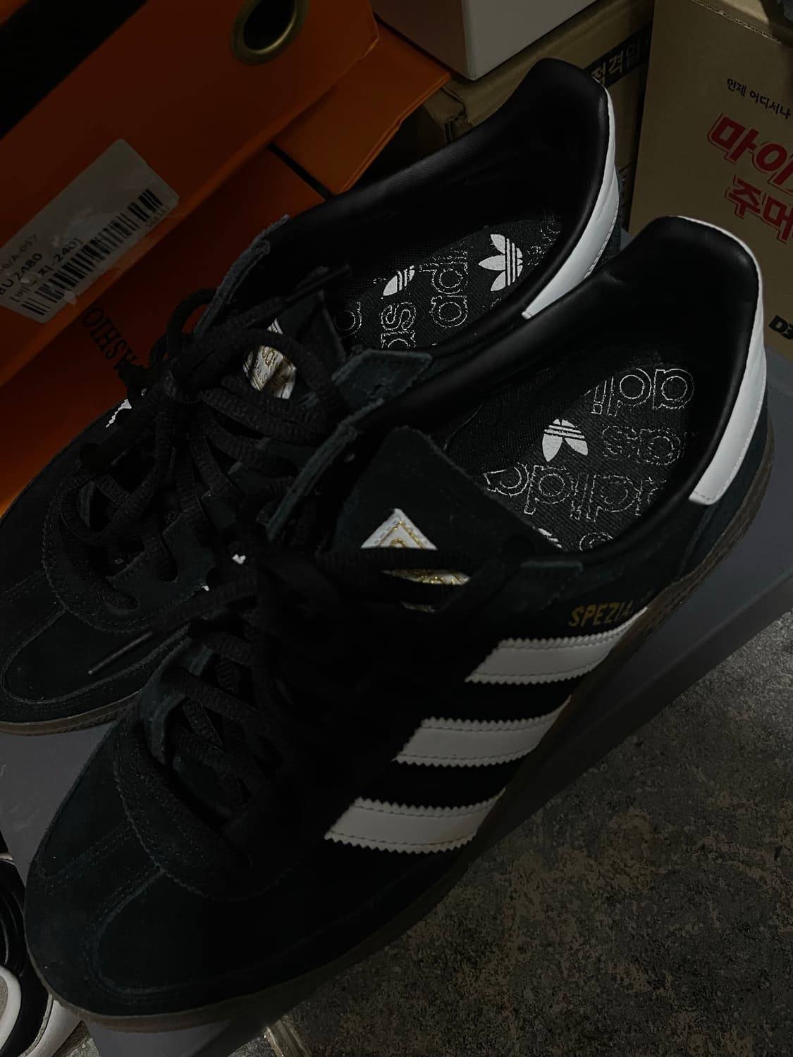 아디다스 스페지알 블랙 팔아요!(265) 상품이미지2