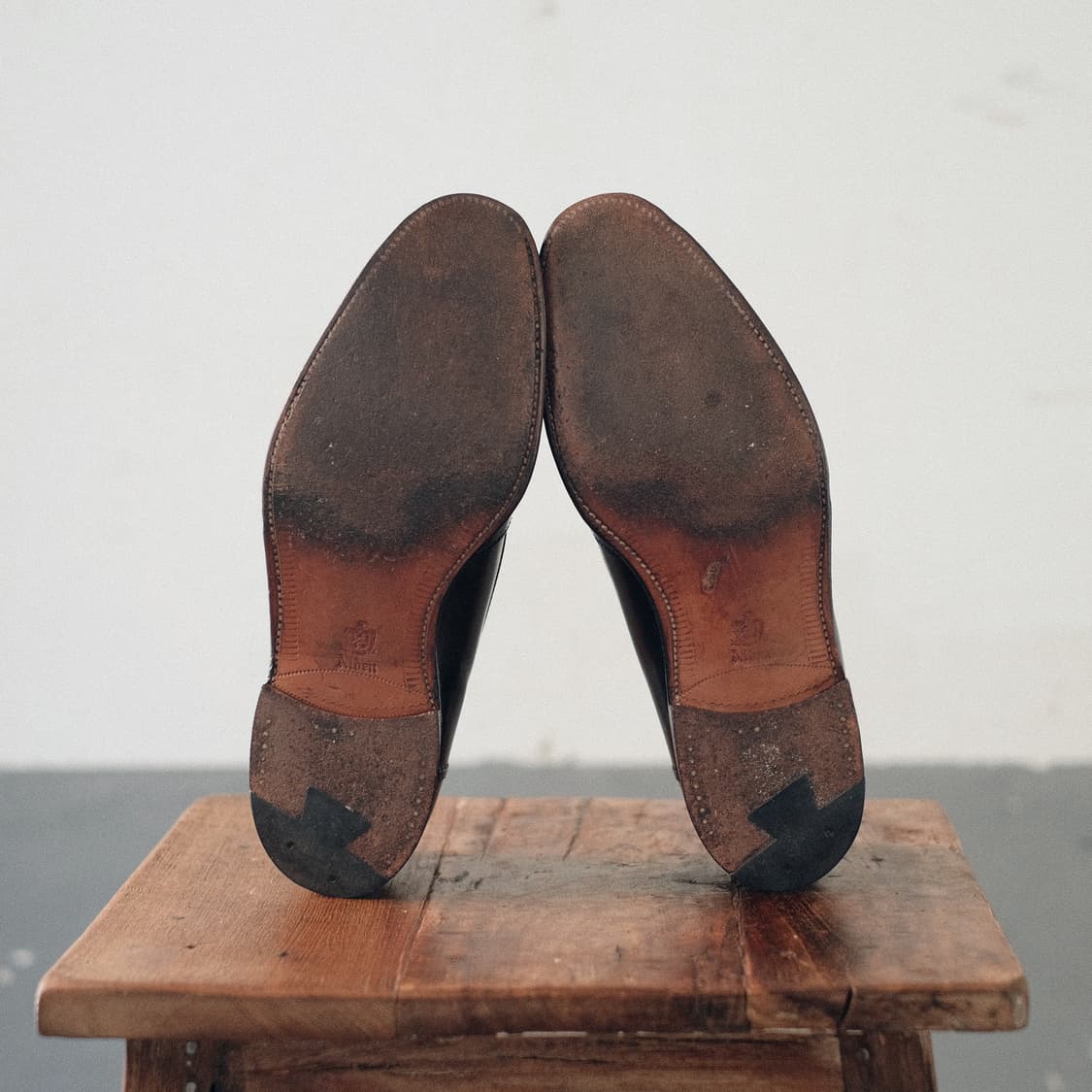 알든 684 8D(260사이즈) 버건디 코도반 풀스트랩 로퍼 상품이미지10