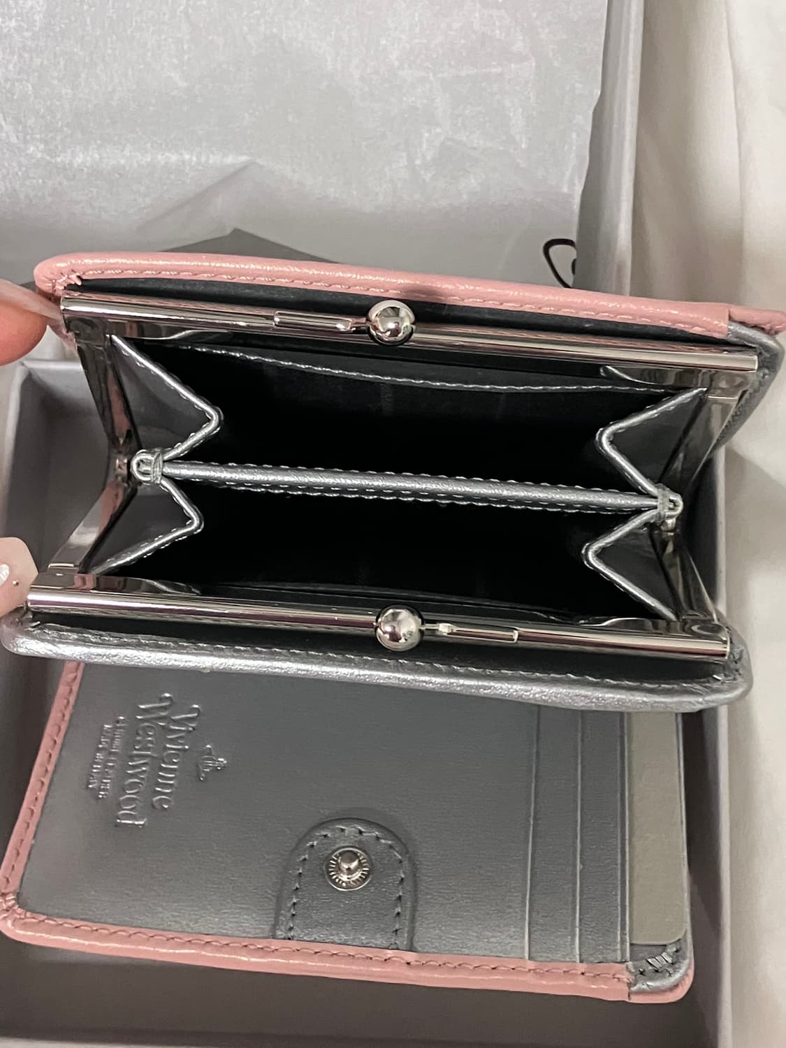 비비안웨스트우드 반지갑 펄 핑크 새상품 상품이미지3