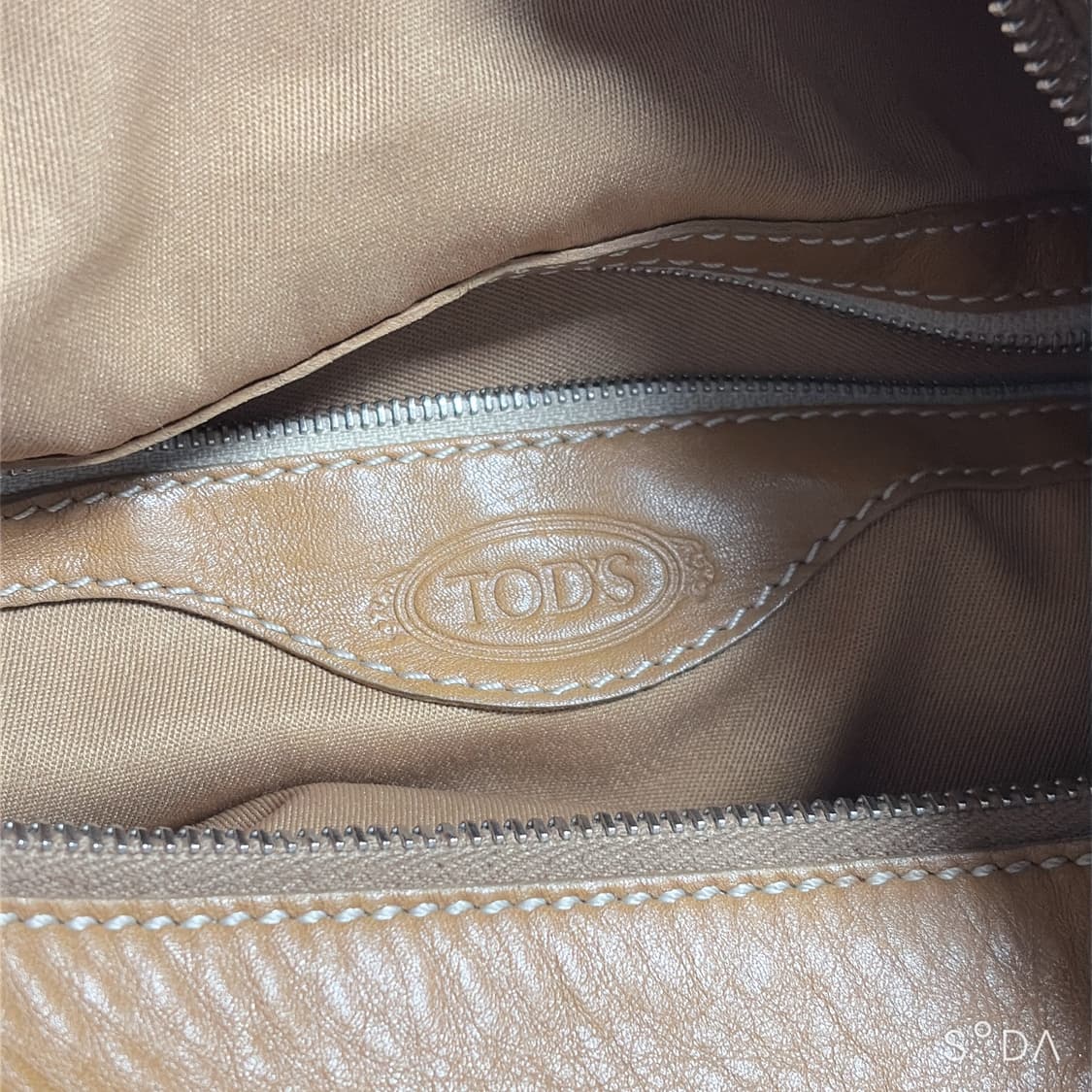 TODS 토즈 가죽 숄더백 브라운 상품이미지8