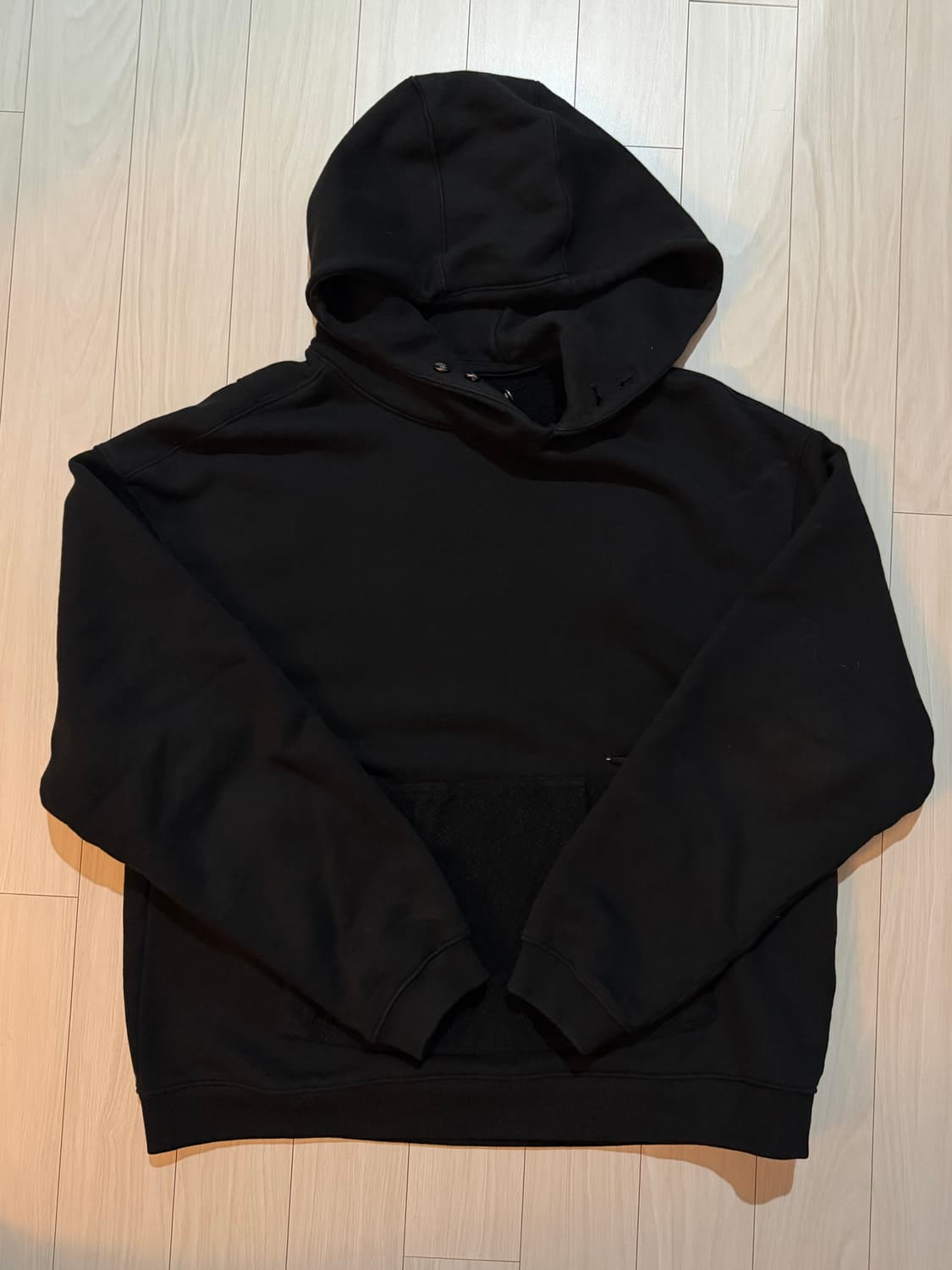 25FW 아더에러 블랙 후드티 Product 37 XL 상품이미지3