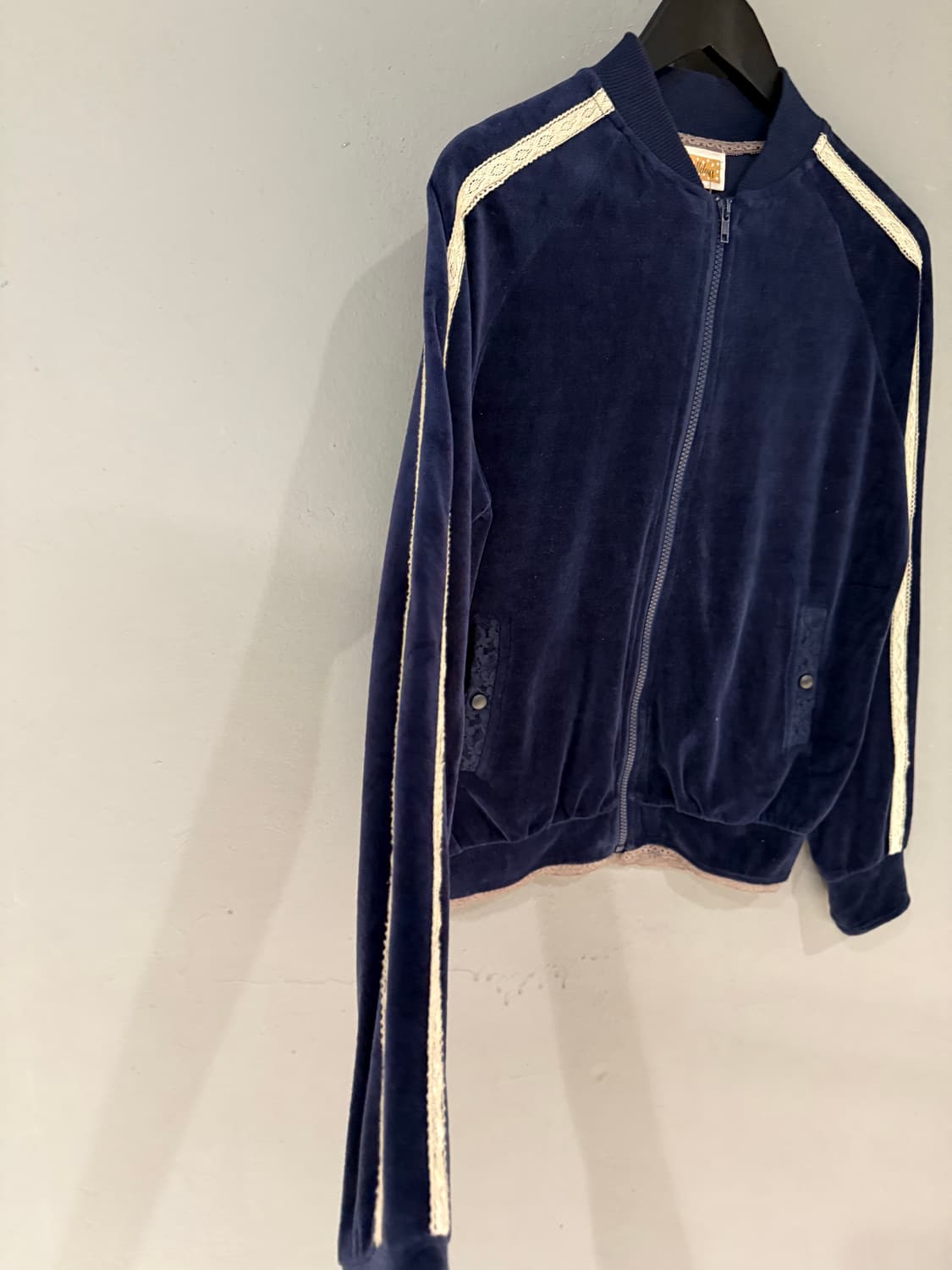 lace line detail velvet track zip-up 상품이미지8