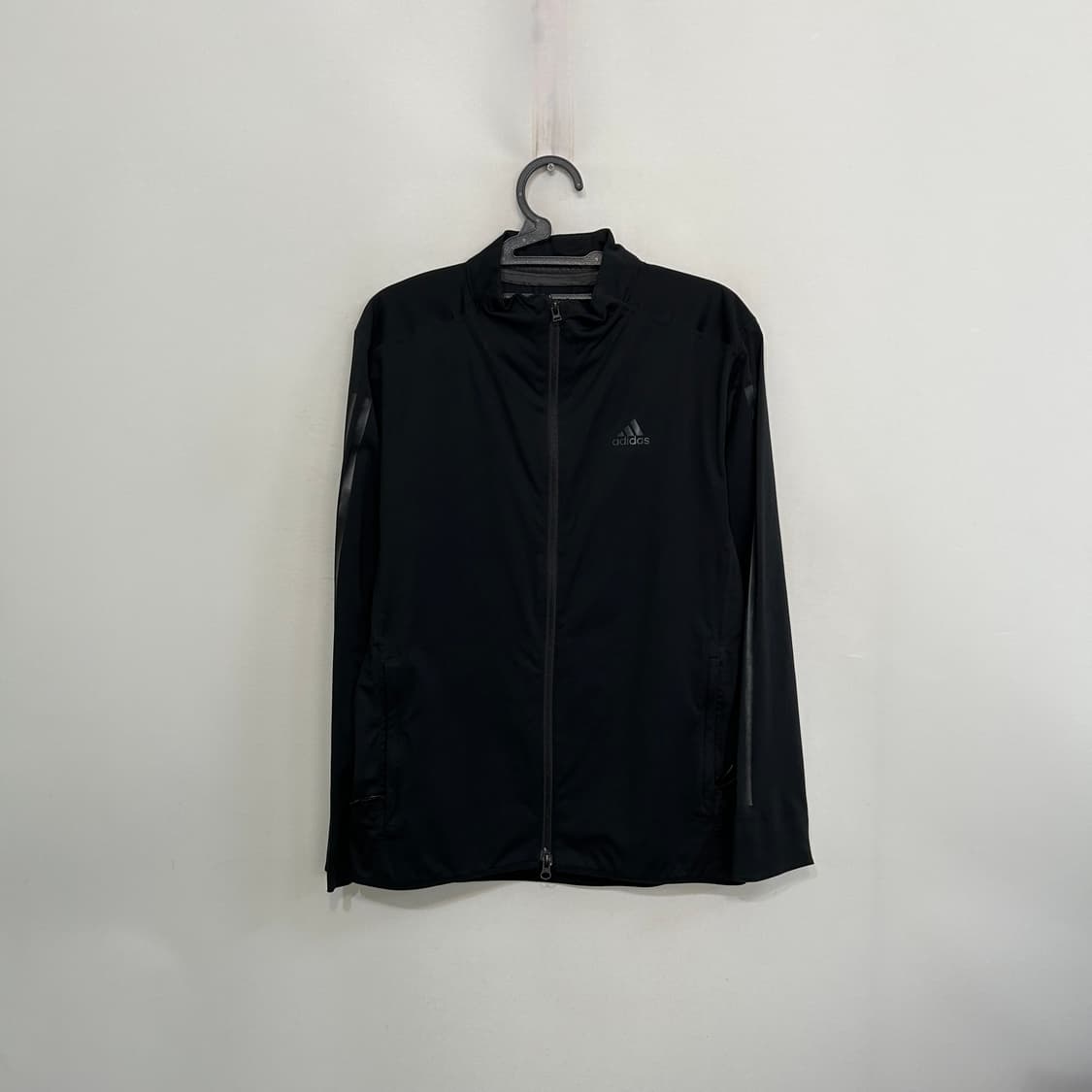 아디다스 올블랙 져지 스판 바람막이 M  상품이미지1