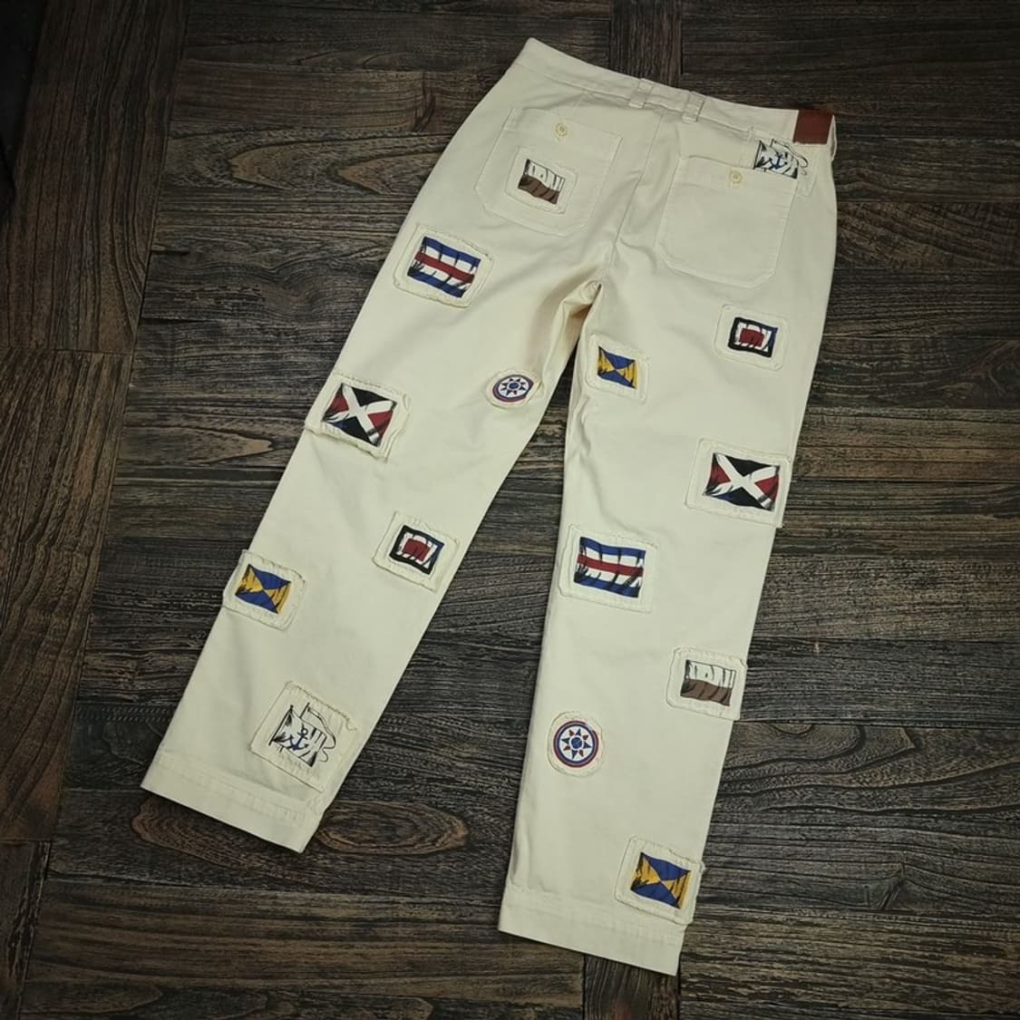 [GANT] 간트 멀티 패치 루즈 스트레이트 팬츠 아이보리 M16402 상품이미지1