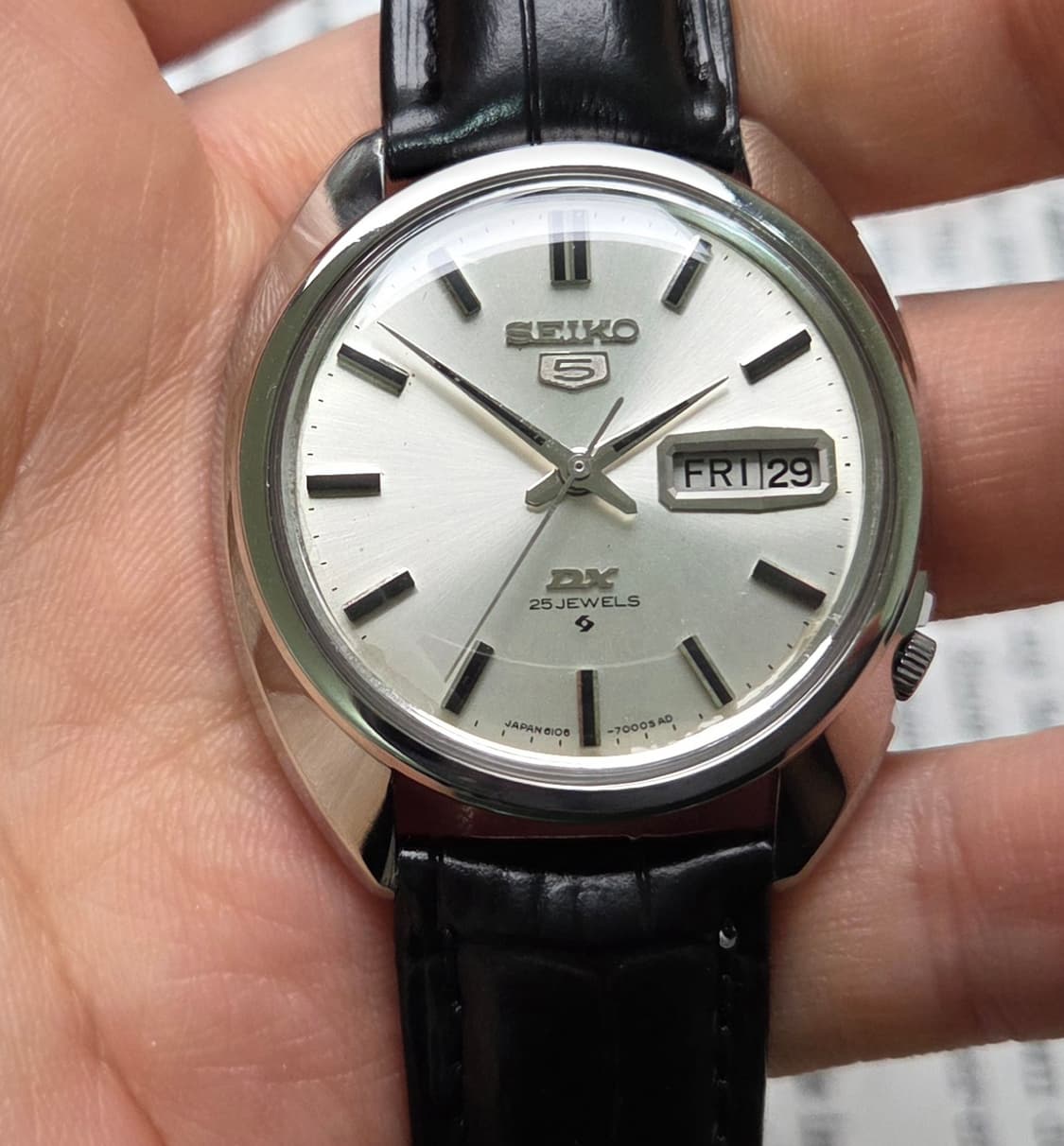 빈티지 세이코 DX 실버다이얼 칼침핸즈 데이데이트 6106 오토매틱  상품이미지5