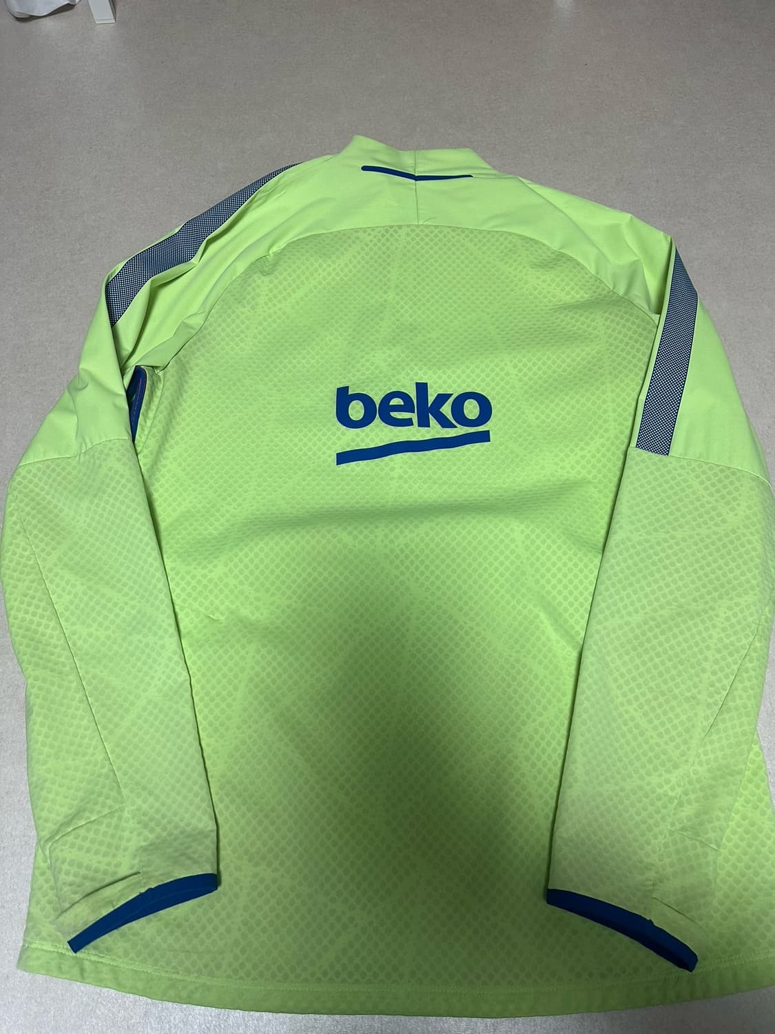 15-17 fc바르셀로나 쉴드탑 형광 나이키 상품이미지2