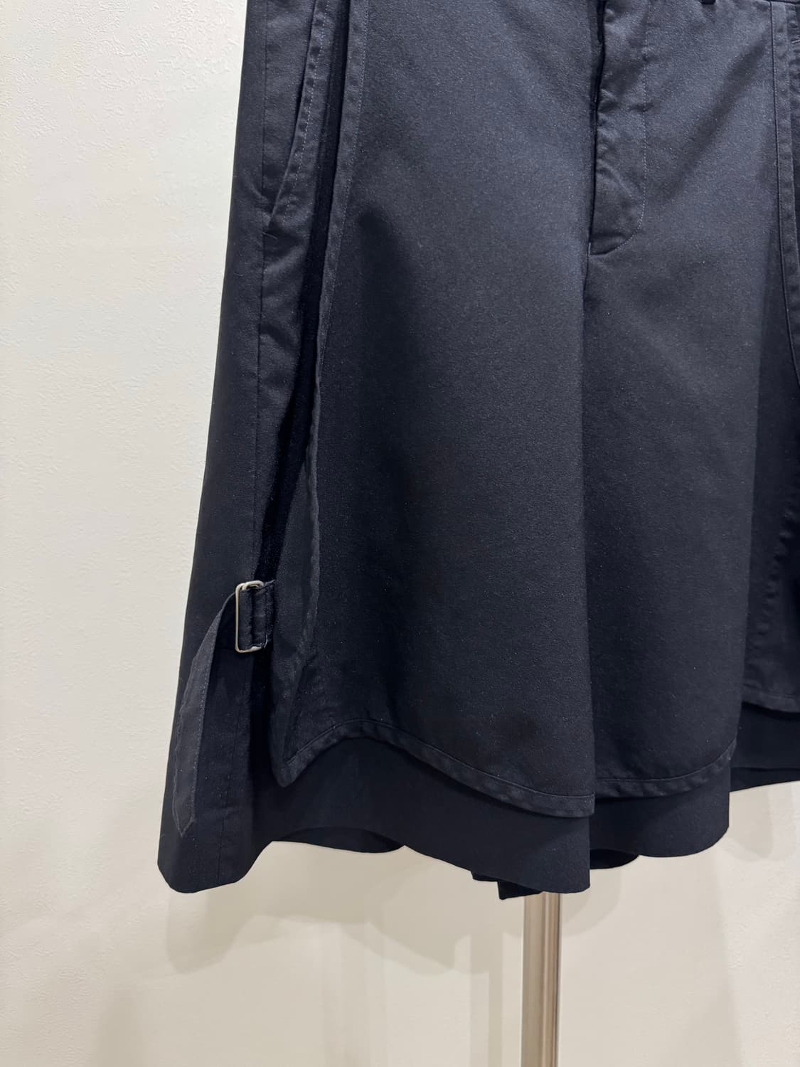 꼼데가르송 옴므 플러스 18ss 사이드 버클 레이어드 하프팬츠 상품이미지3