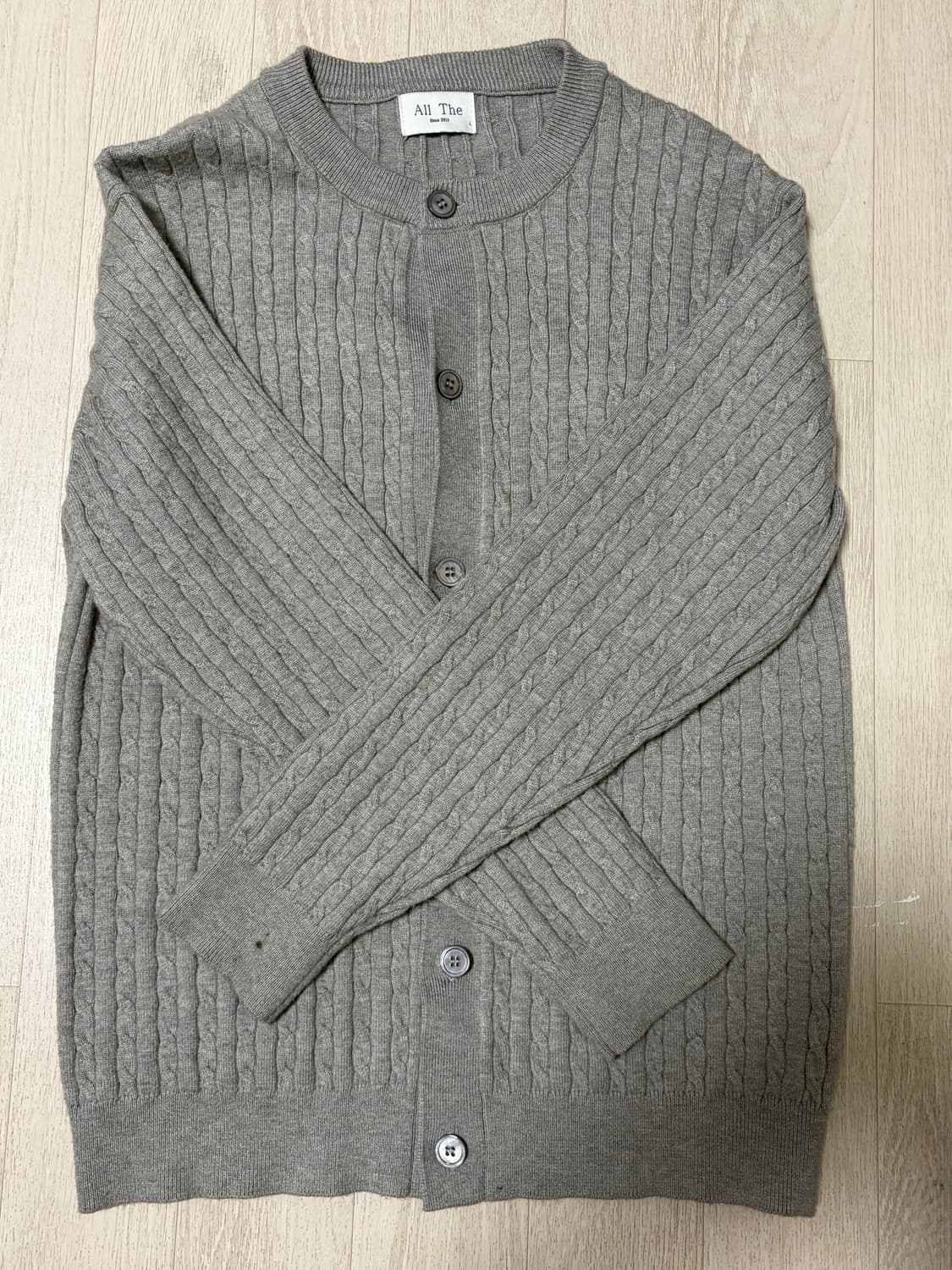 꽈베기 라운드넥 가디건 상품이미지4