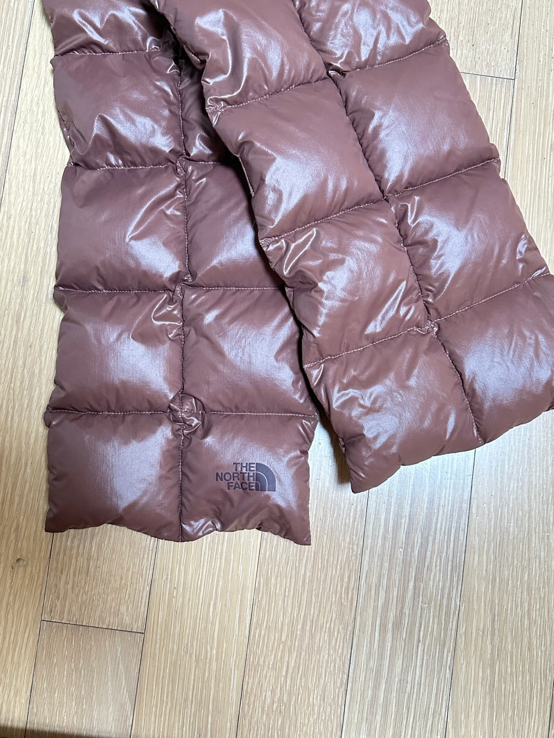 노스페이스 갈색 패딩 목도리 상품이미지1