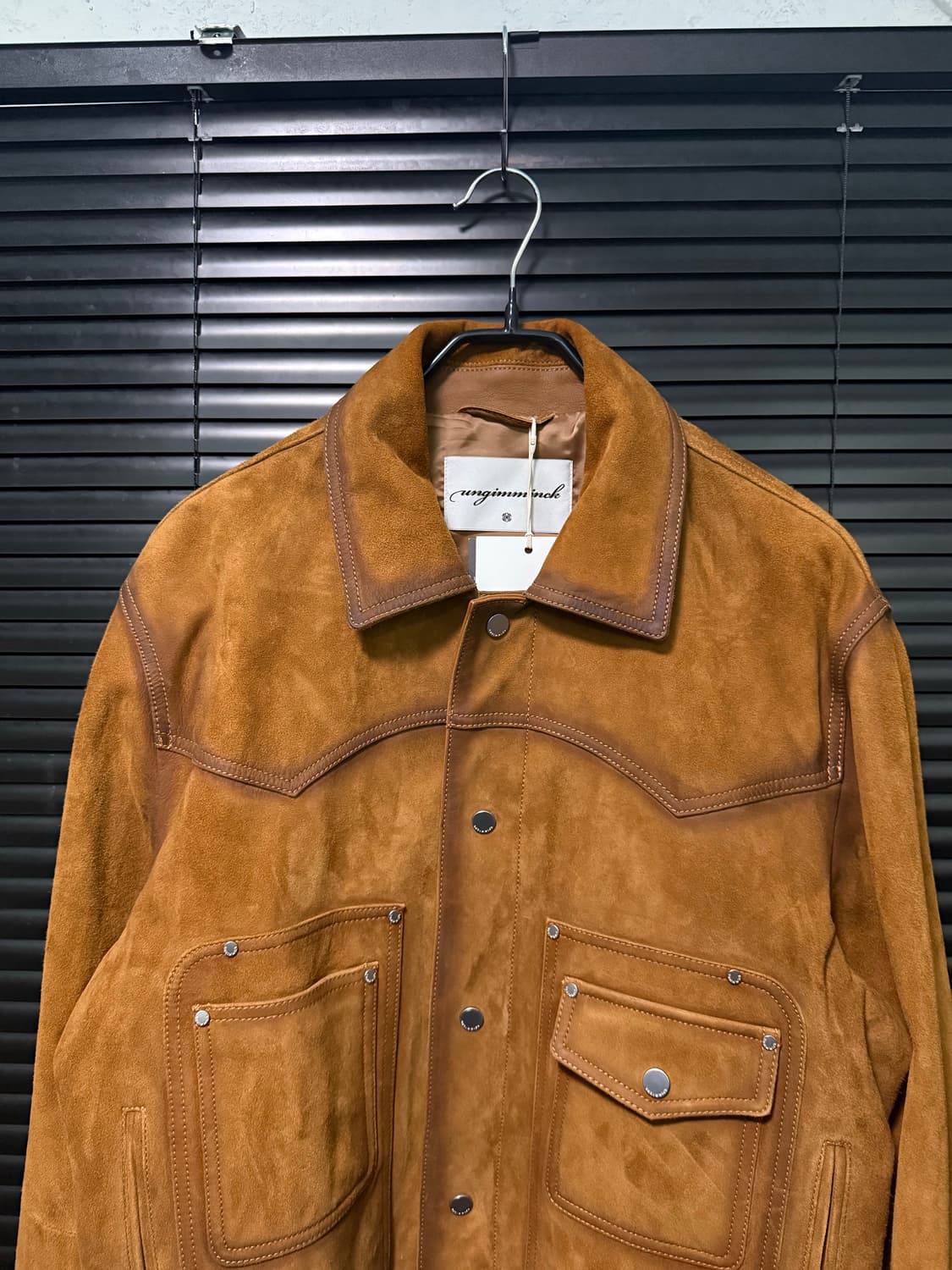 언지미크 웨스턴 트러커 오일 브러쉬 고트 스킨 염소 가죽 레더 카멜 포켓 상품이미지5