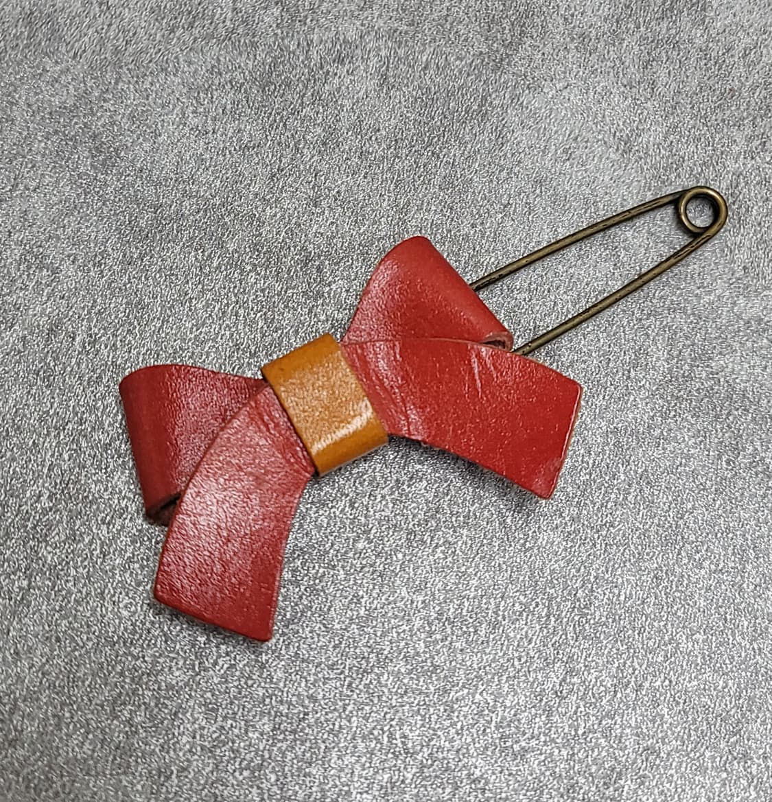 leather 빈티지브로치 상품이미지1