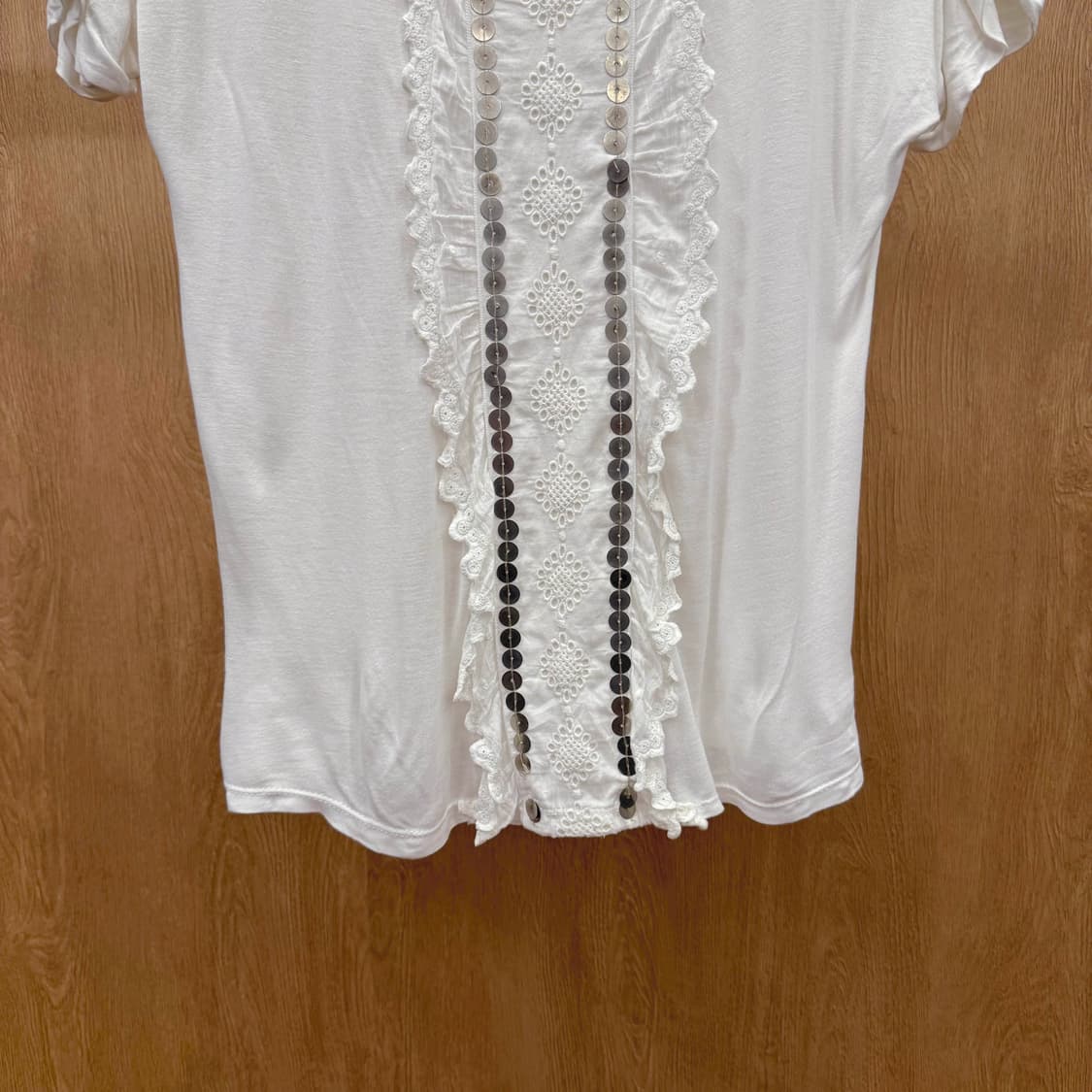 막스마라 스포트막스 레이스 자수 장식 반팔 셔링 디테일 화이트 상품이미지5