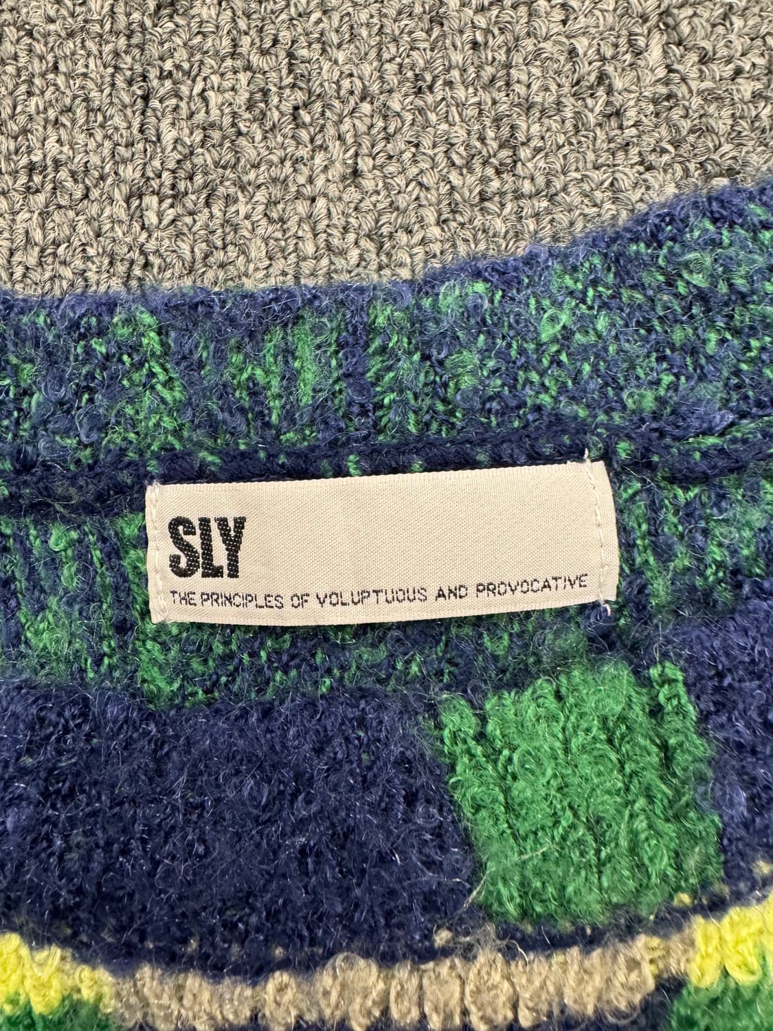 OS)SLY 빈티지 체크 패턴 여성 니트 상품이미지3