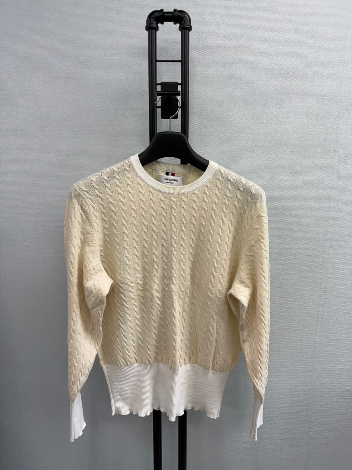 톰브라운 백삼선 니트 4사이즈 상품이미지2