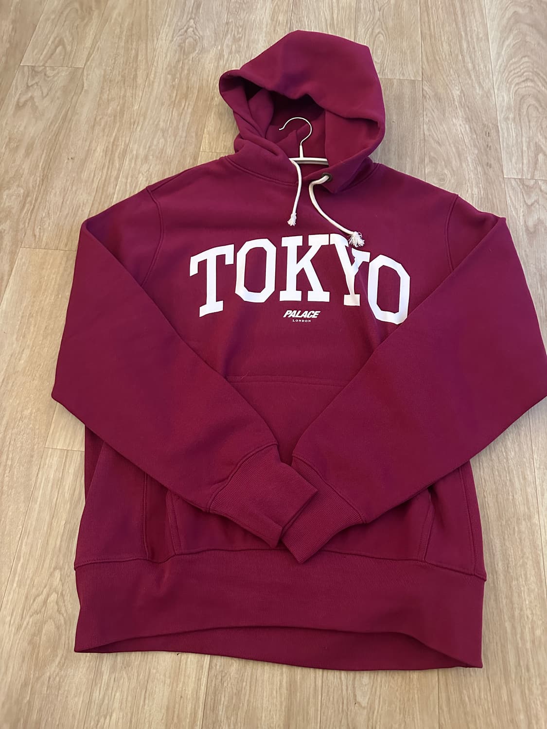 팔라스 도쿄 후드티 상품이미지1
