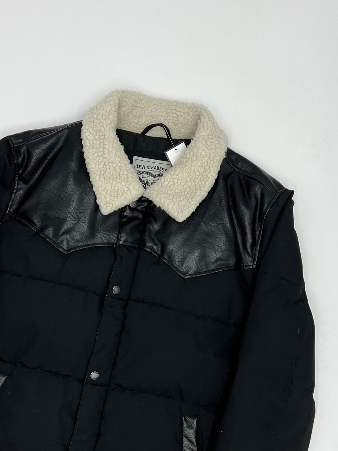 리바이스 웨스턴 무드 패딩 상품이미지2